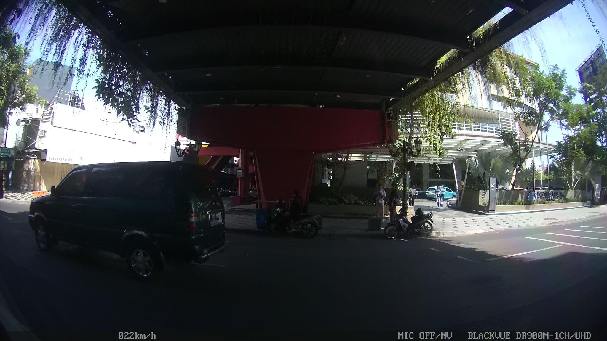 Street view near Hotel Griyo Mulyo Surabaya, Surabaya — © kaart_2 (CC BY-SA · Mapillary)