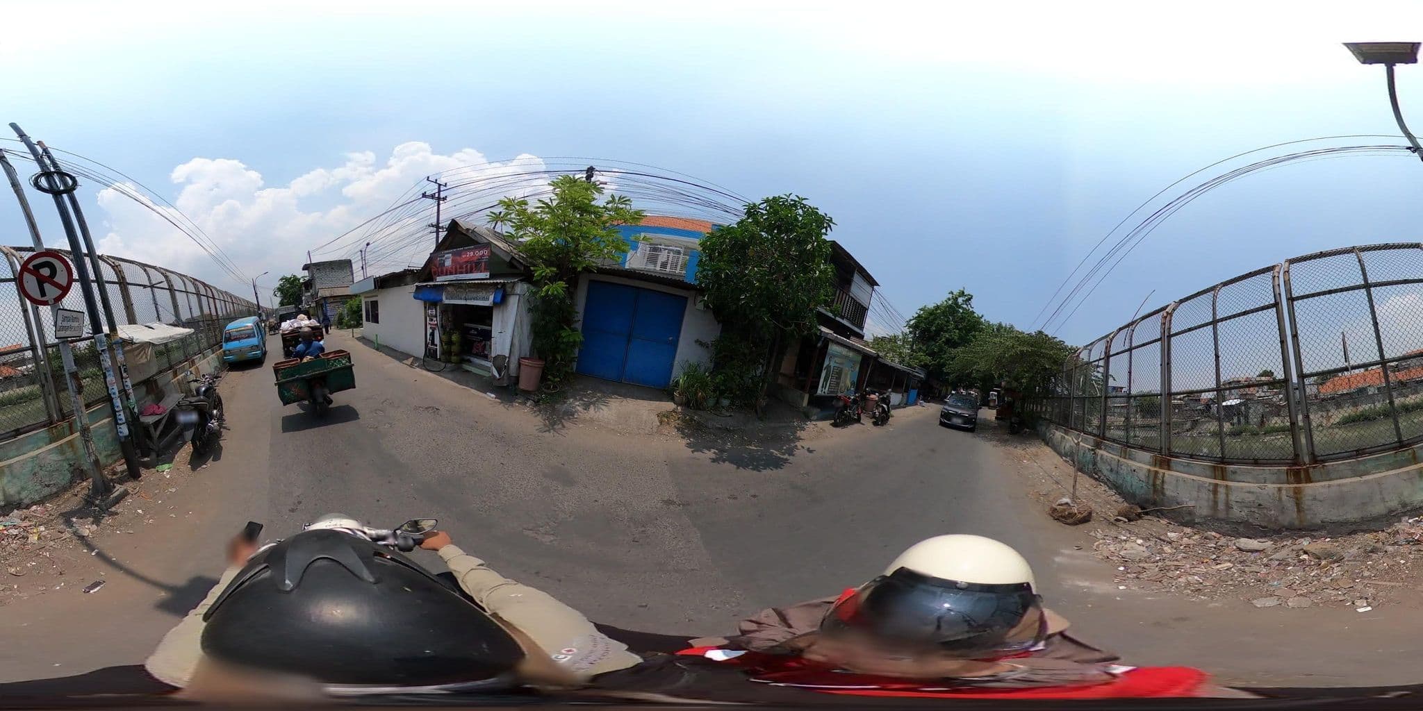 Street view near First world hotel, Surabaya — © danbjoseph (CC BY-SA · Mapillary)