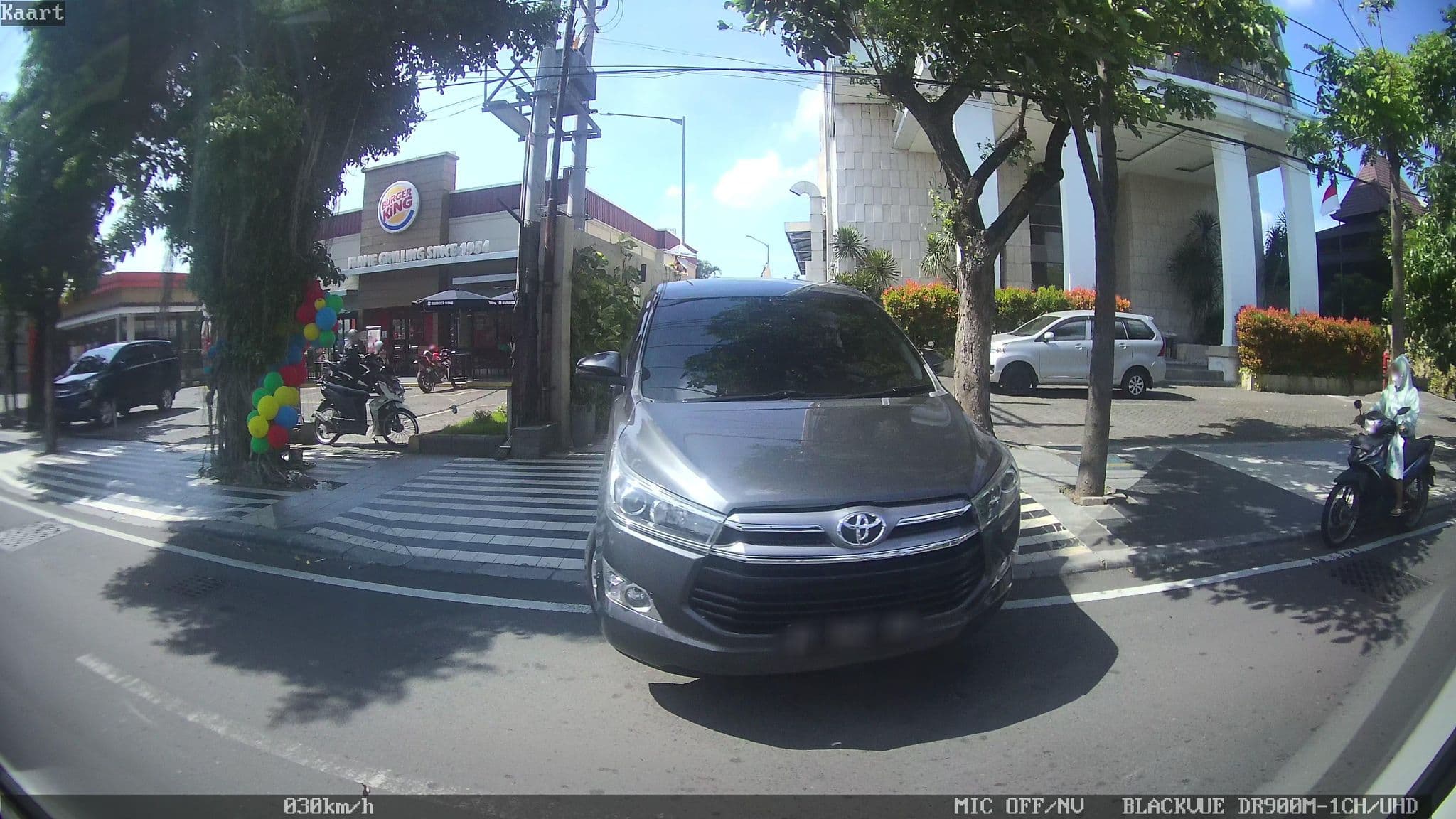 Street view near The Capital Hotel, Surabaya — © kaart_2 (CC BY-SA · Mapillary)