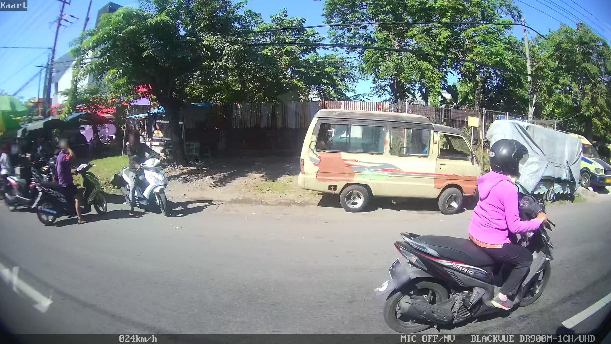 Street view near Hotel Shabine, Surabaya — © kaart_2 (CC BY-SA · Mapillary)
