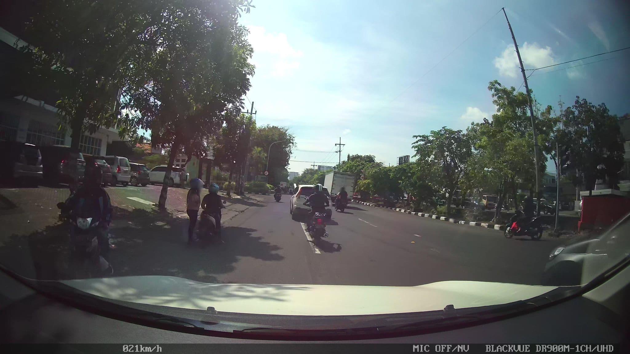 Street view near Zoom Smart Hotel, Surabaya — © kaart_2 (CC BY-SA · Mapillary)
