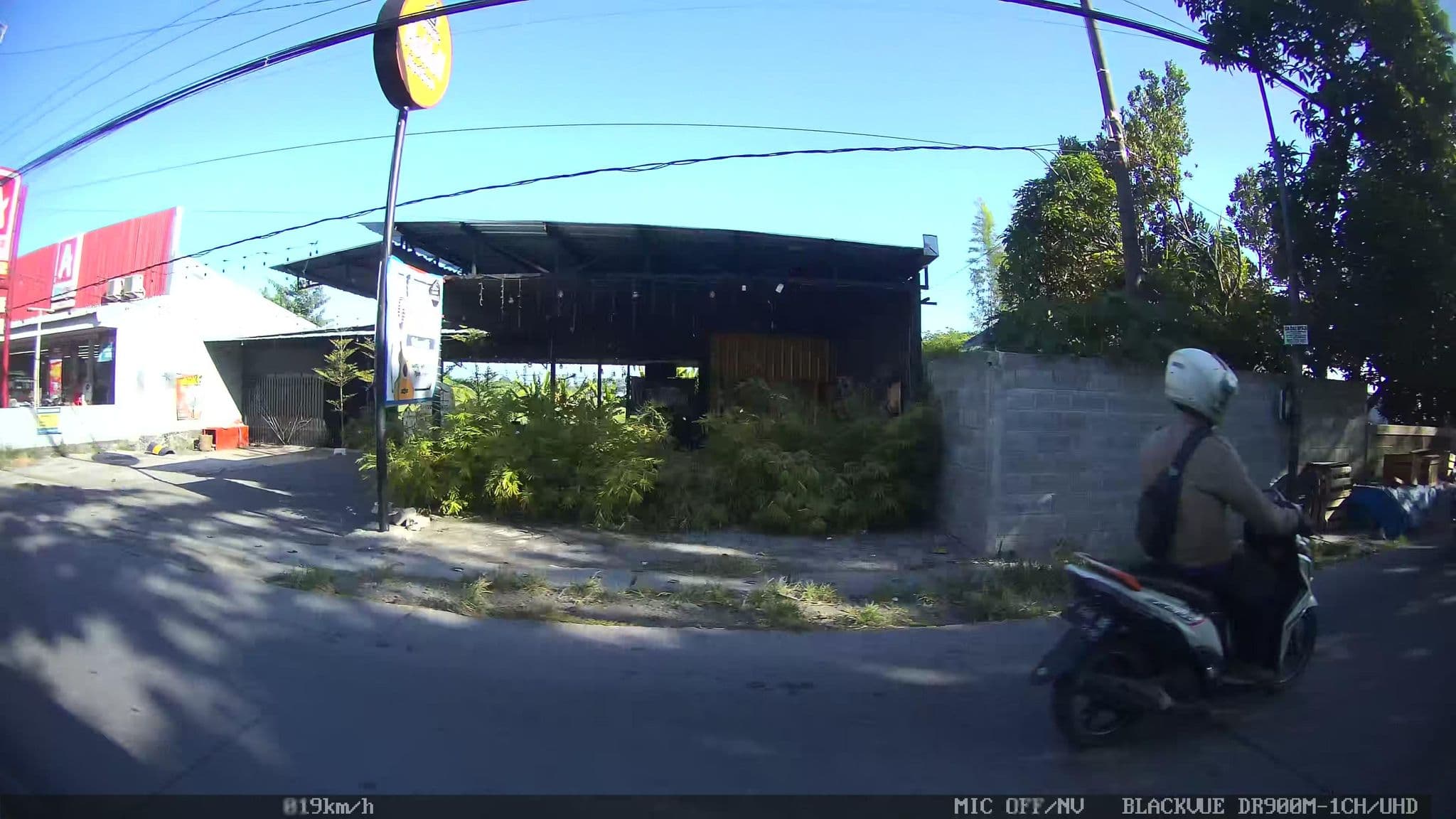 Street view near Ibis nana, Gedangan — © kaart_2 (CC BY-SA · Mapillary)
