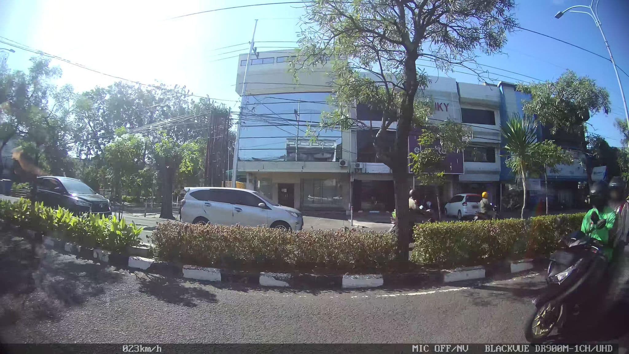 Street view near Kontrakannya Crhistian Toger, Surabaya — © kaart_2 (CC BY-SA · Mapillary)