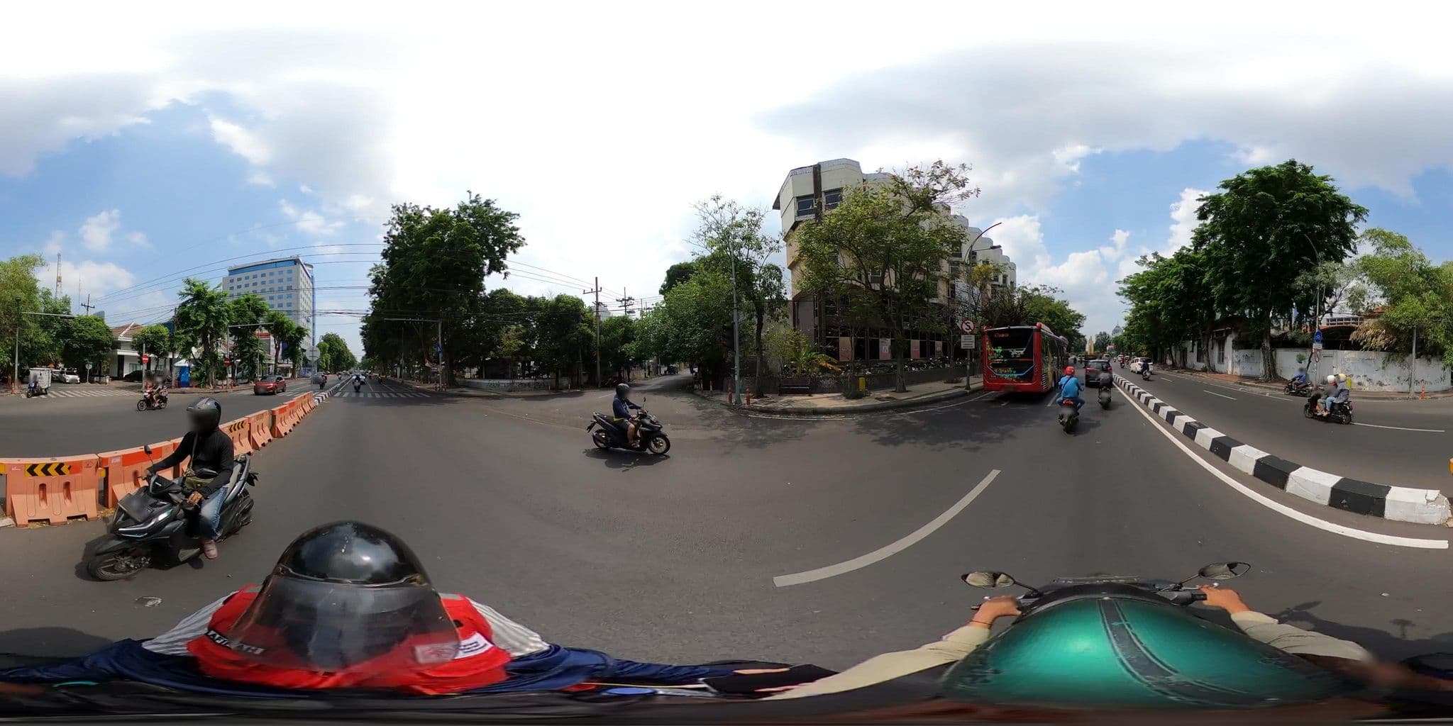 Street view near Hotel Semut Kali Surabaya, Surabaya — © danbjoseph (CC BY-SA · Mapillary)