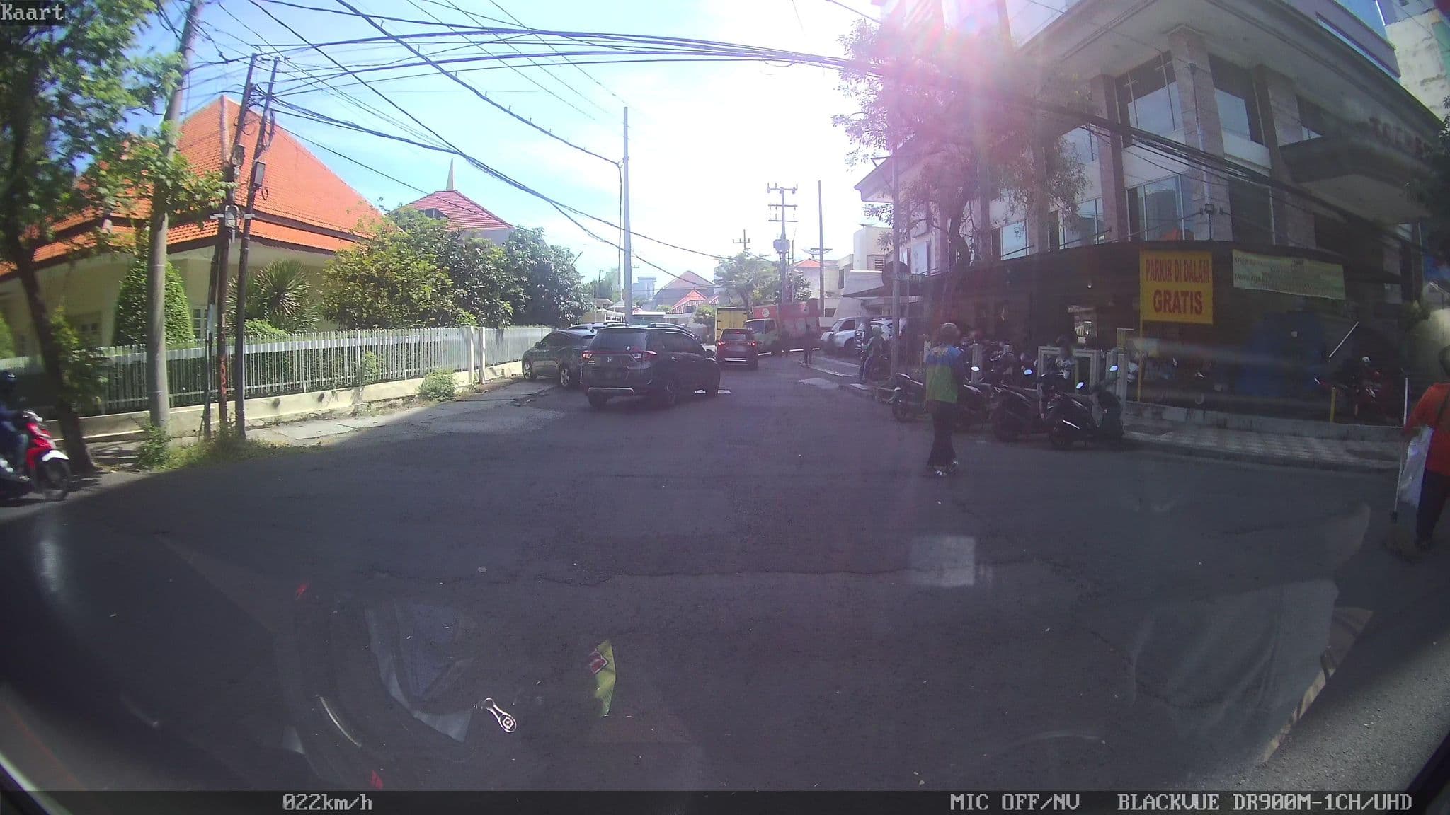 Street view near Surabaja Place Guest House, Surabaya — © kaart_2 (CC BY-SA · Mapillary)
