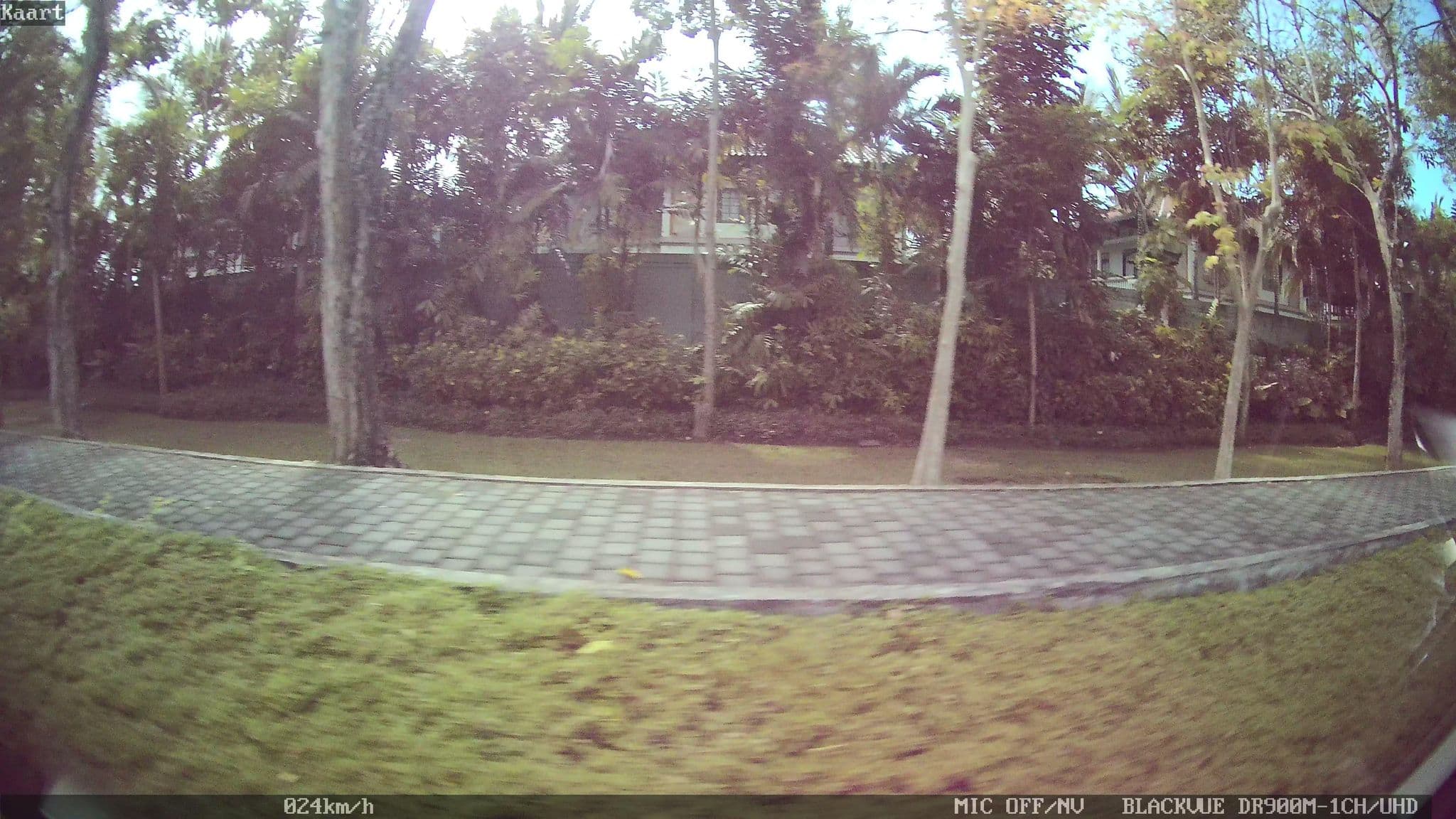 Street view near Centara Grand Villa & Hotel, Nusa Dua — © kaart_2 (CC BY-SA · Mapillary)