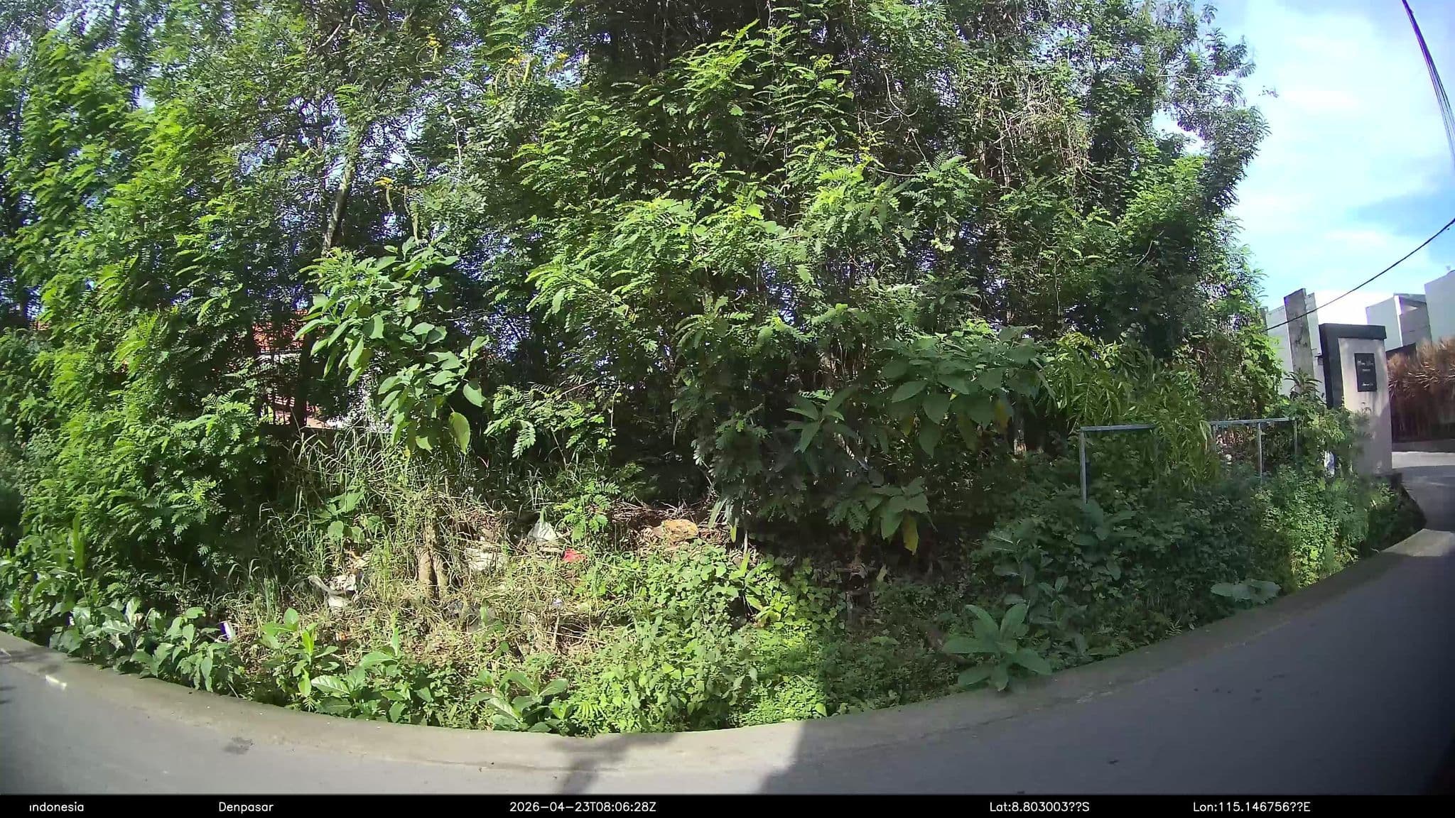 Street view near Villa Suryanti, Jimbaran — © Kaart---RIGHT (CC BY-SA · Mapillary)