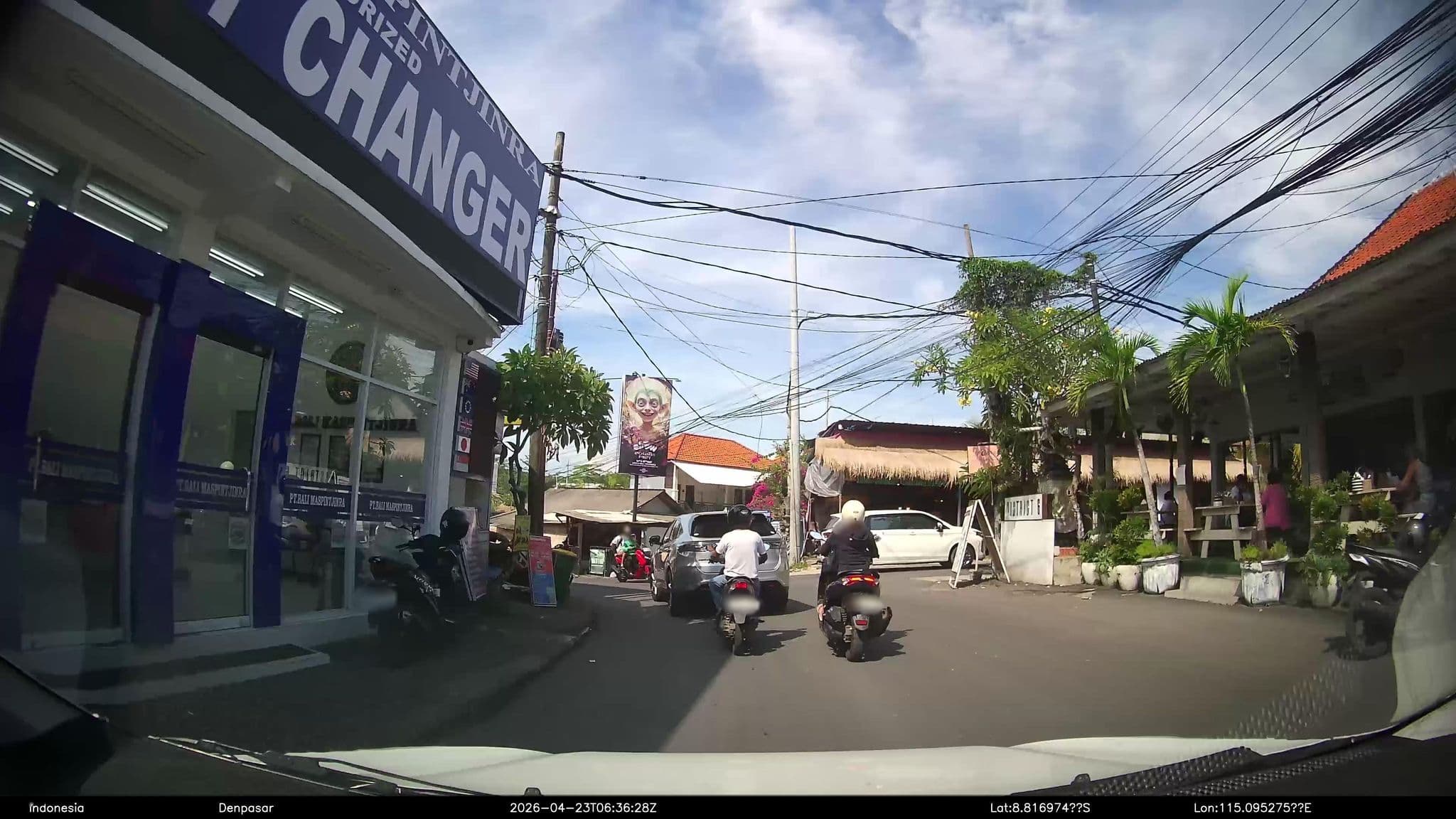 Street view near Gecko Inn, Jimbaran — © Kaart---360 (CC BY-SA · Mapillary)