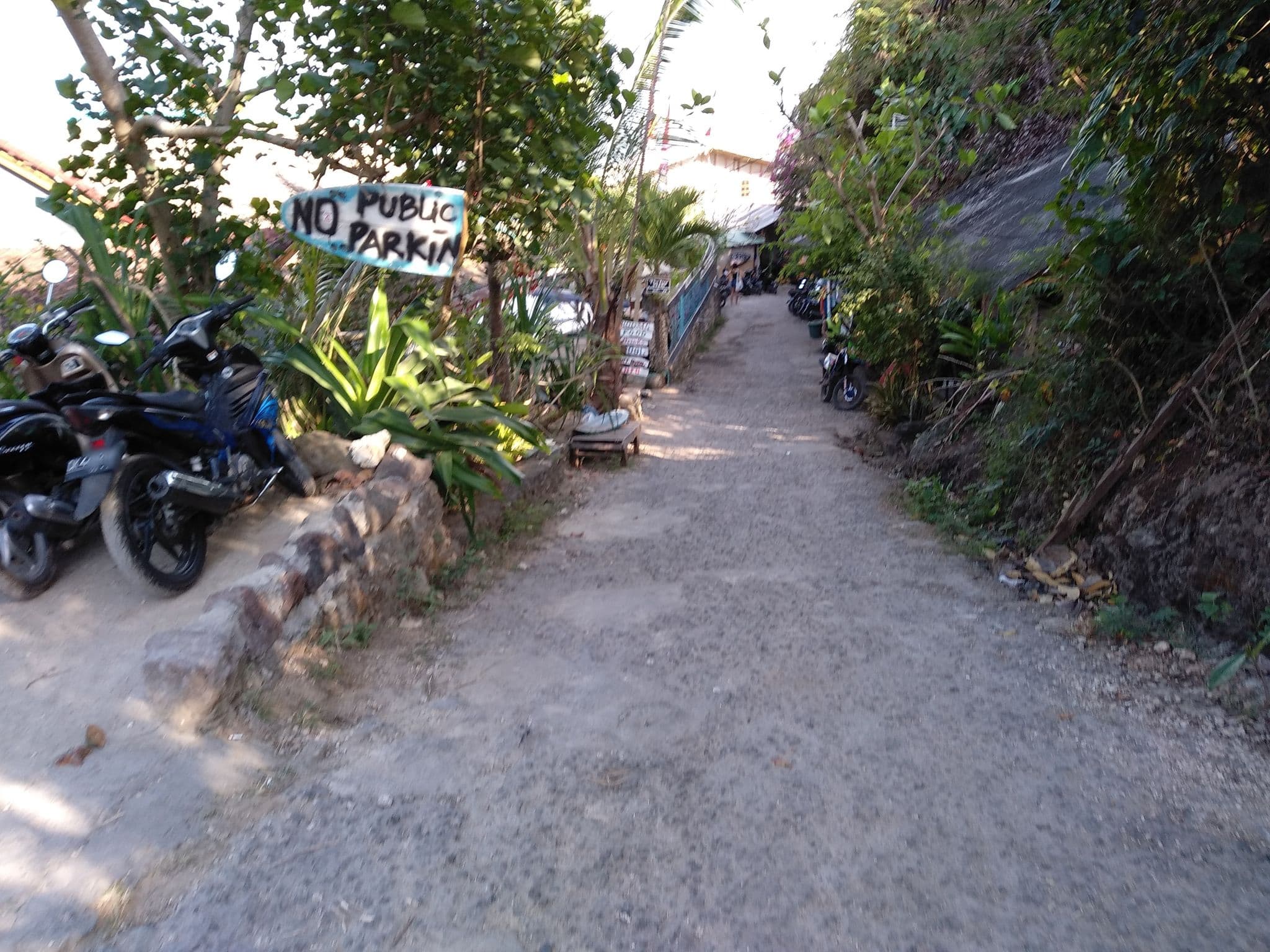 Street view near The Fins Nerni Balangan Beach, Jimbaran — © falk (CC BY-SA · Mapillary)