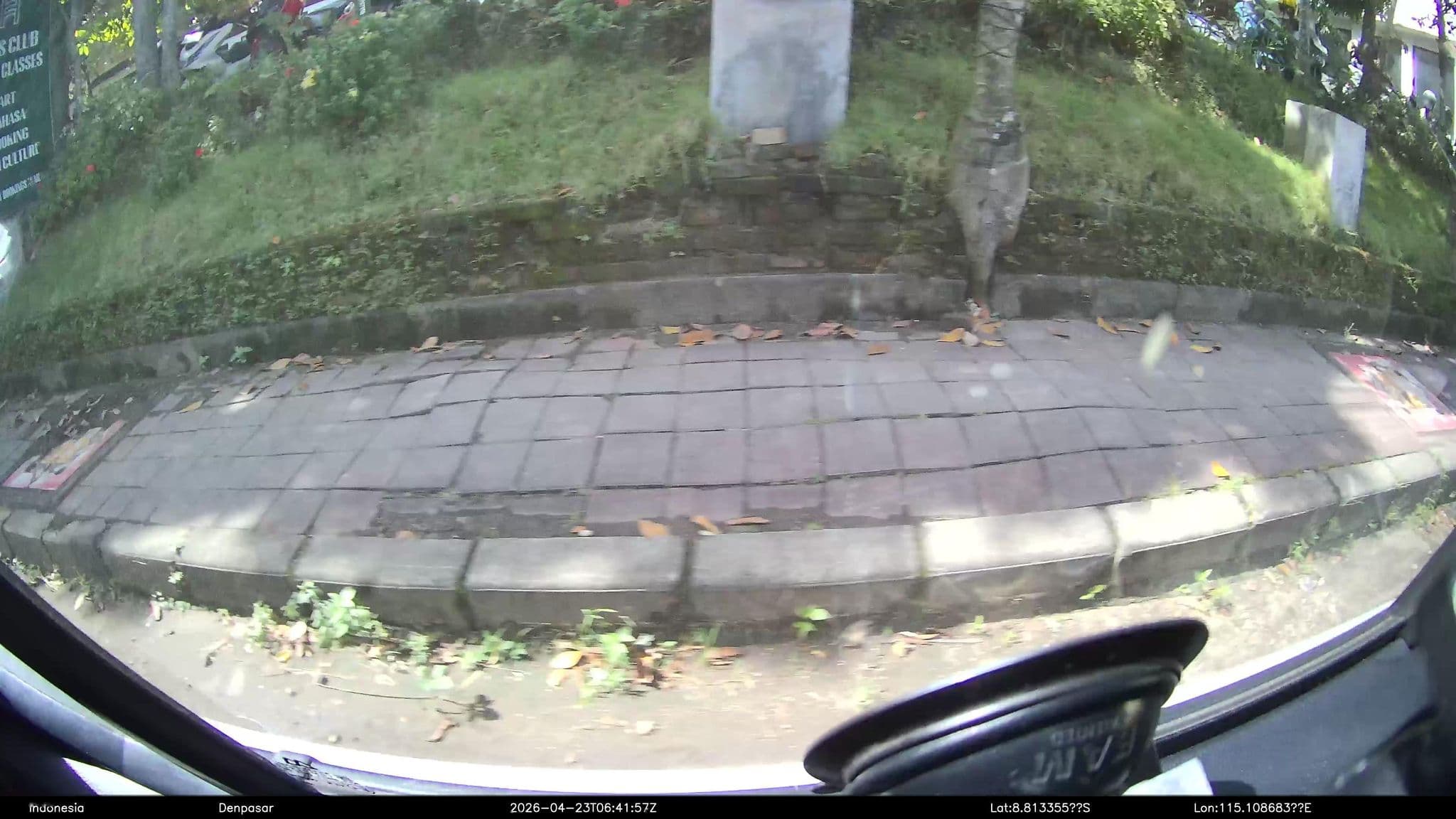 Street view near Ayu guna inn, Jimbaran — © Kaart---360 (CC BY-SA · Mapillary)