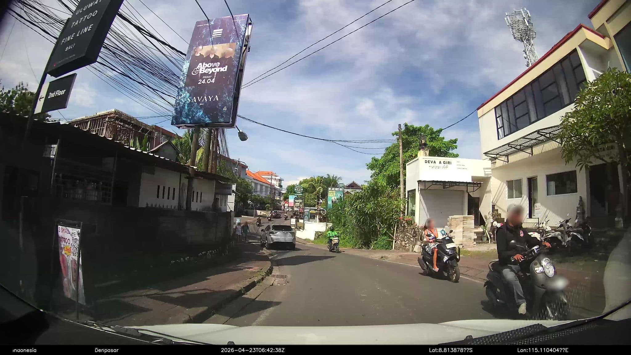 Street view near Devata Giri Home Stay, Jimbaran — © Kaart---FRONT (CC BY-SA · Mapillary)