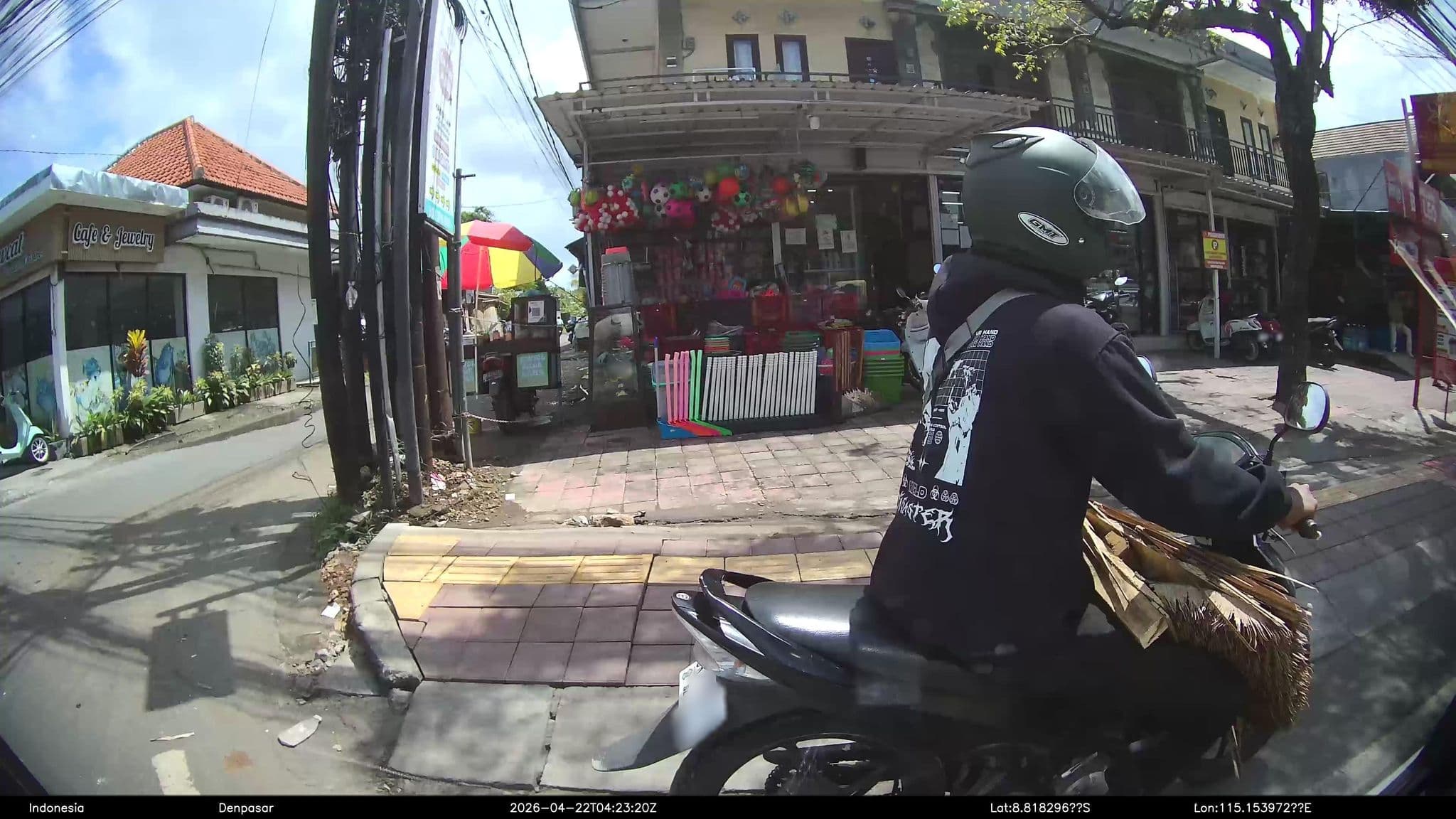 Street view near The Eyes Bali, Jimbaran — © Kaart---LEFT (CC BY-SA · Mapillary)