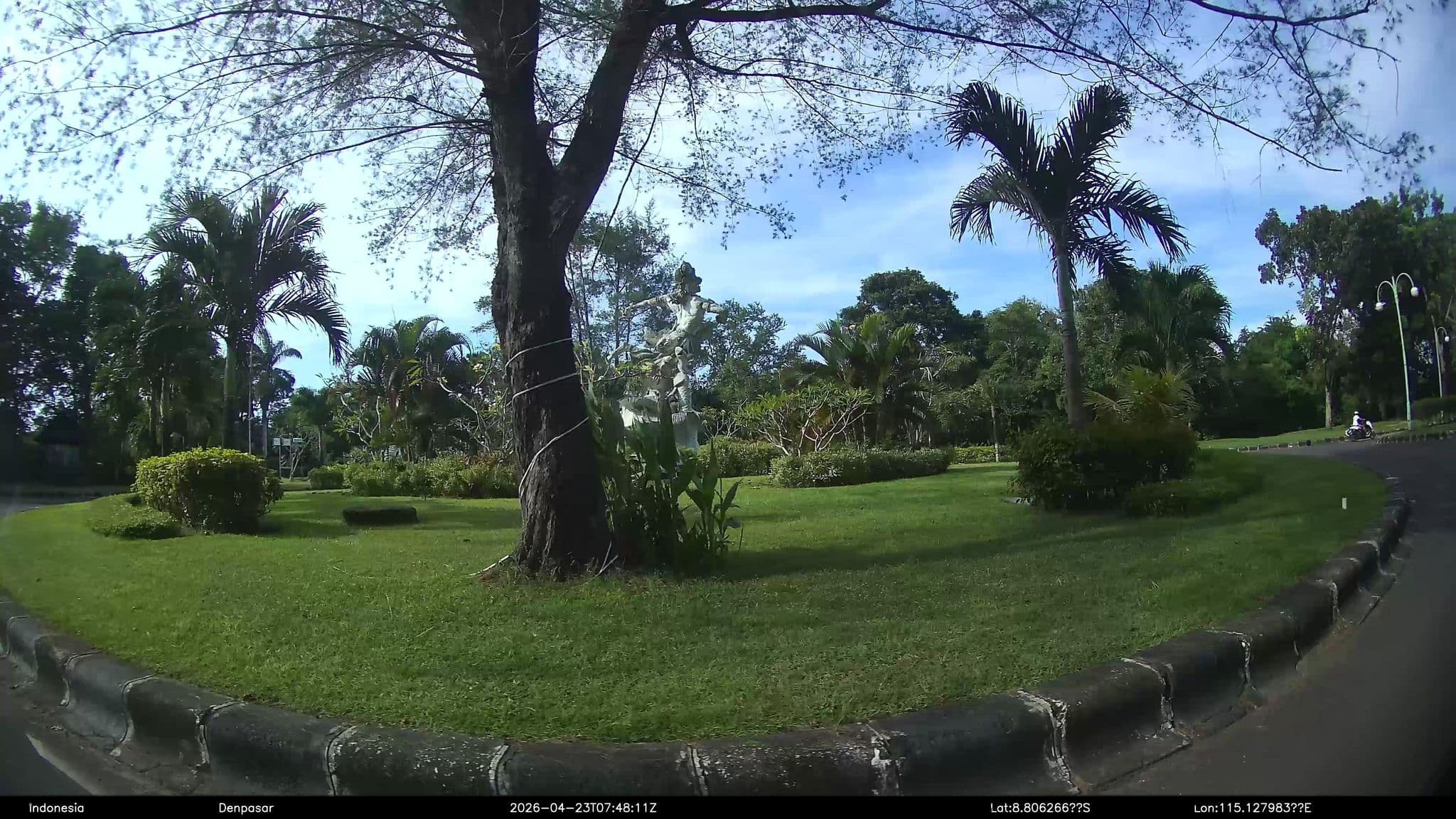 Street view near Dreamland Luxury Villa & Spa, Jimbaran — © Kaart---RIGHT (CC BY-SA · Mapillary)