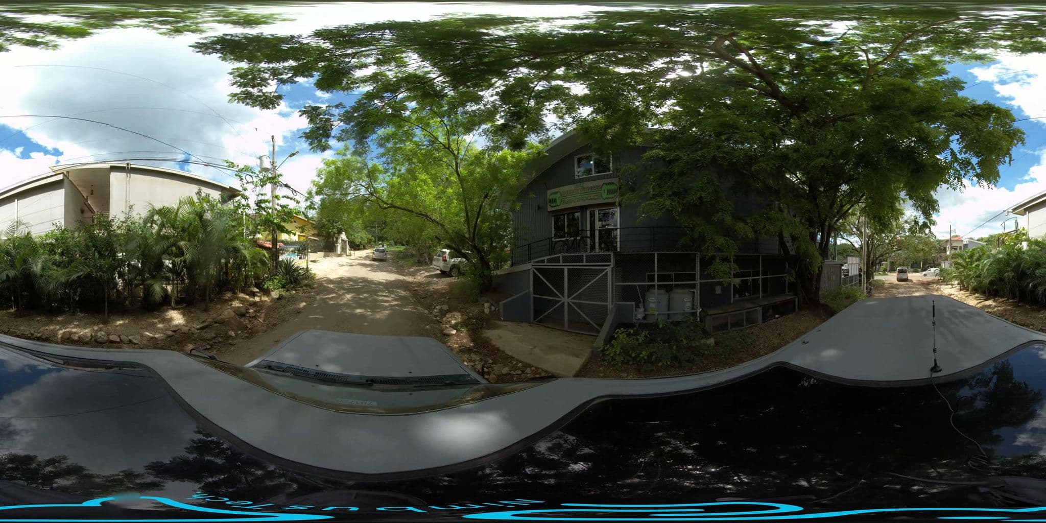 Street view near La Botella De Leche, Tamarindo