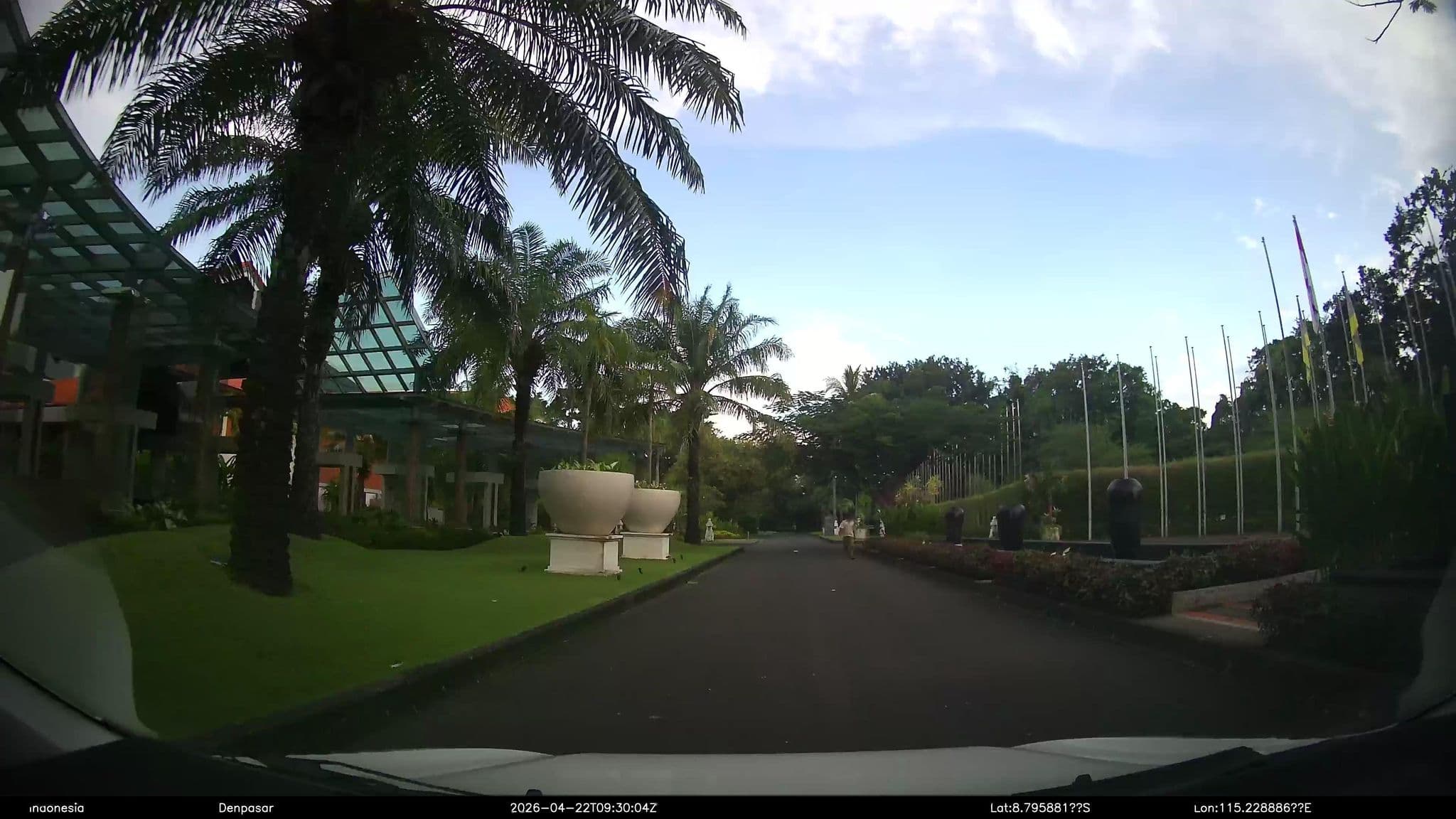 Street view near Men's Locker Room (The Westin Resort & Hotel), Nusa Dua — © Kaart---FRONT (CC BY-SA · Mapillary)
