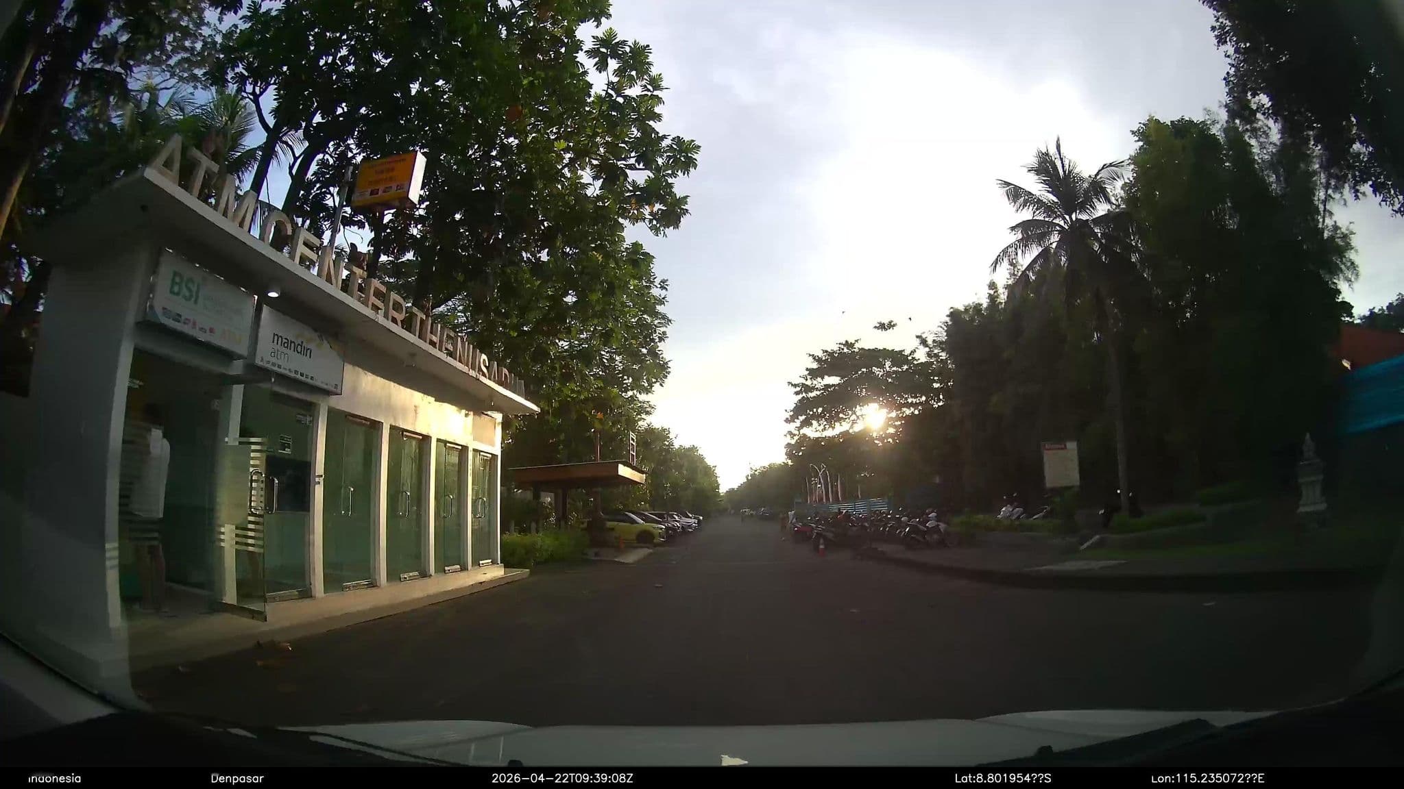 Street view near Jocs hotel, Nusa Dua — © Kaart---360 (CC BY-SA · Mapillary)