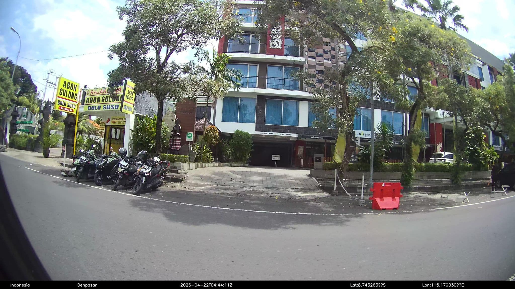 Street view near H Sovereign Bali, Kuta — © Kaart---RIGHT (CC BY-SA · Mapillary)