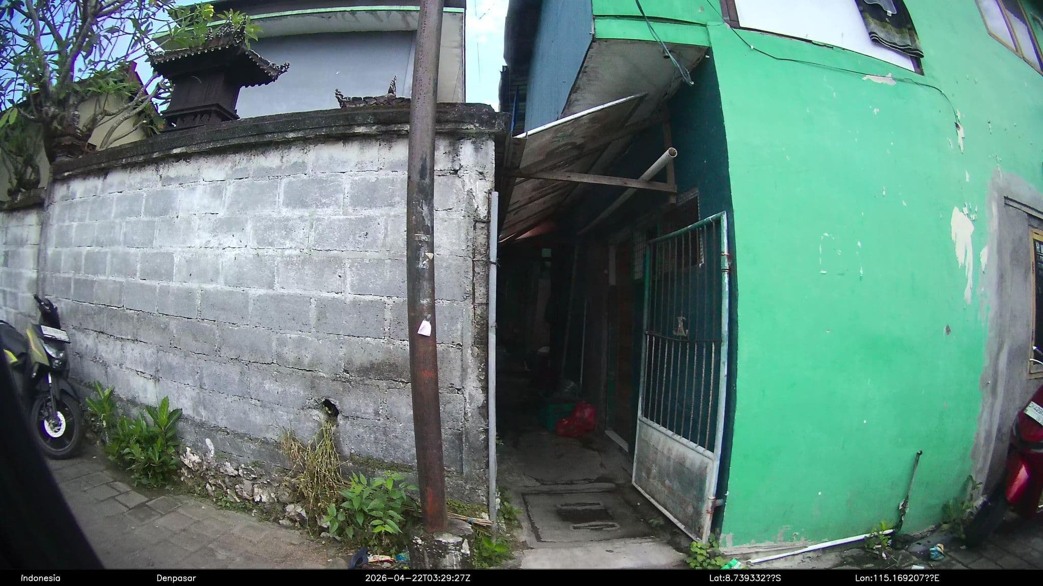 Street view near Purnama Boarding House, Kuta — © Kaart---RIGHT (CC BY-SA · Mapillary)