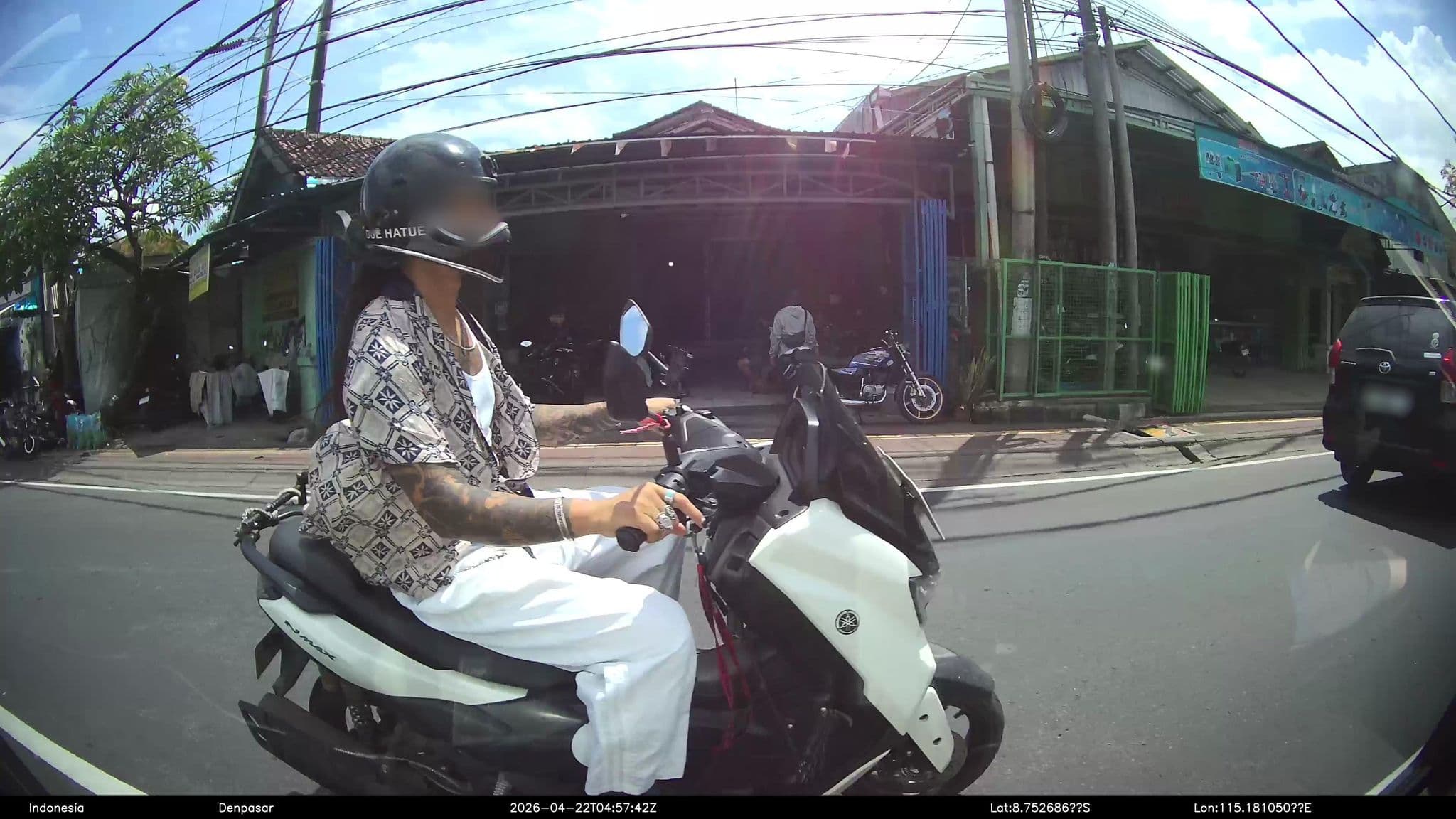 Street view near Island Wave Tour & Travel, Kuta — © Kaart---LEFT (CC BY-SA · Mapillary)
