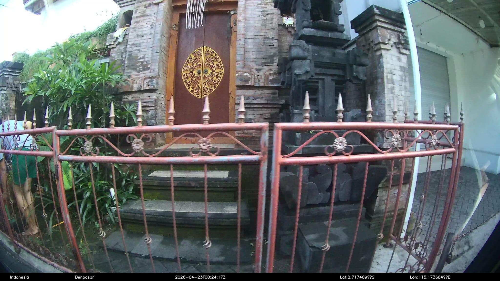 Street view near Taman mekar beach inn, Kuta — © Kaart---360 (CC BY-SA · Mapillary)