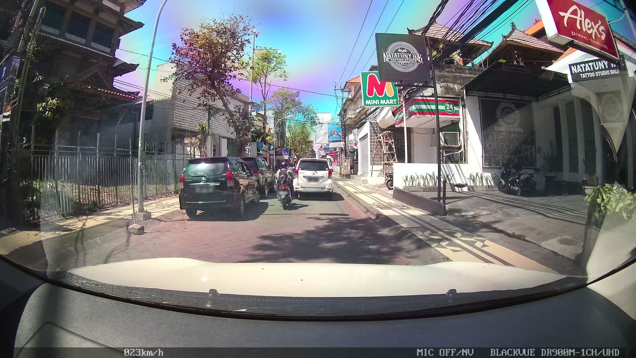 Street view near Simpang Inn Kuta, Kuta — © kaart_2 (CC BY-SA · Mapillary)