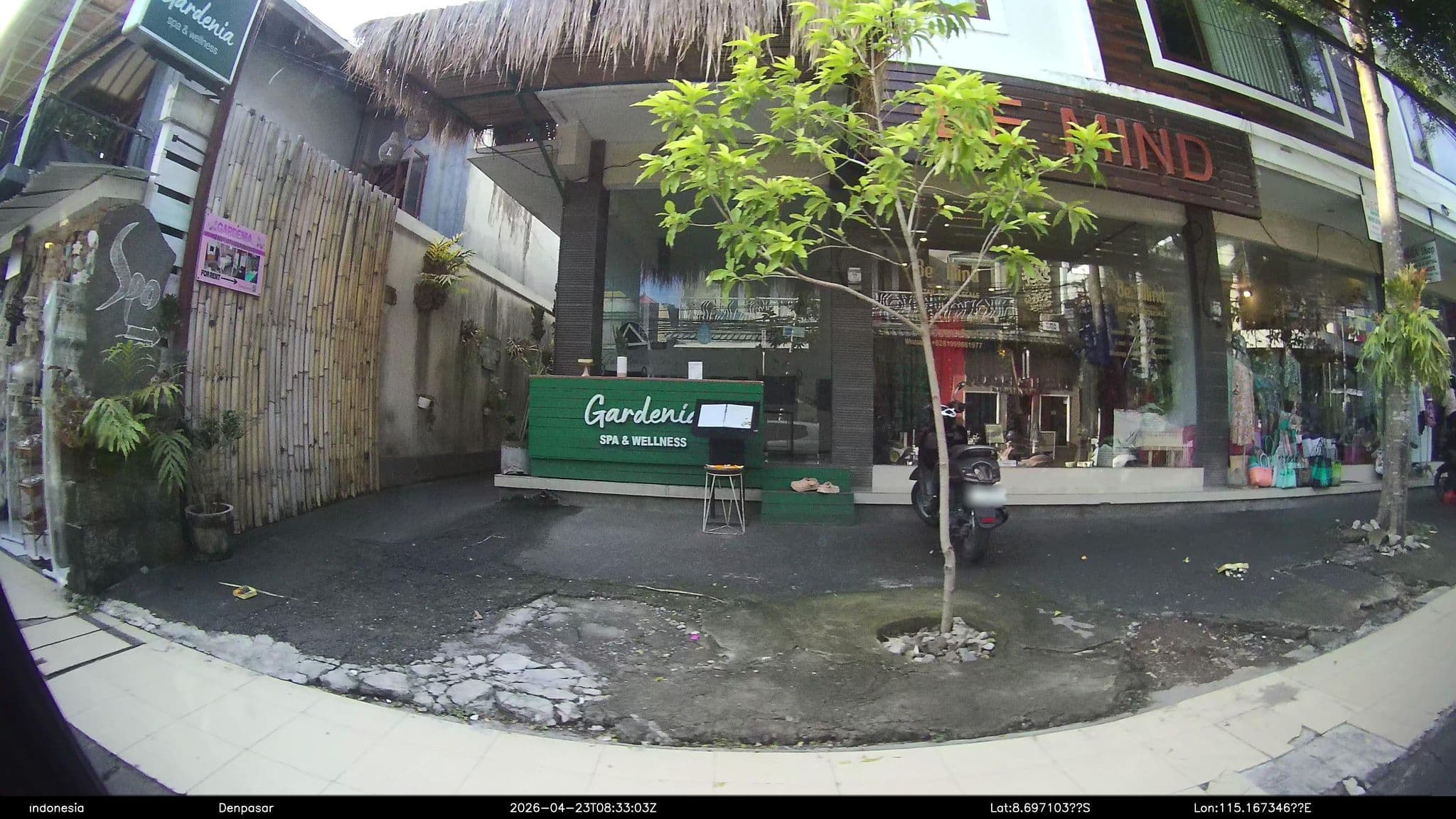 Street view near Villa Mangga Hijau, Legian — © Kaart---RIGHT (CC BY-SA · Mapillary)