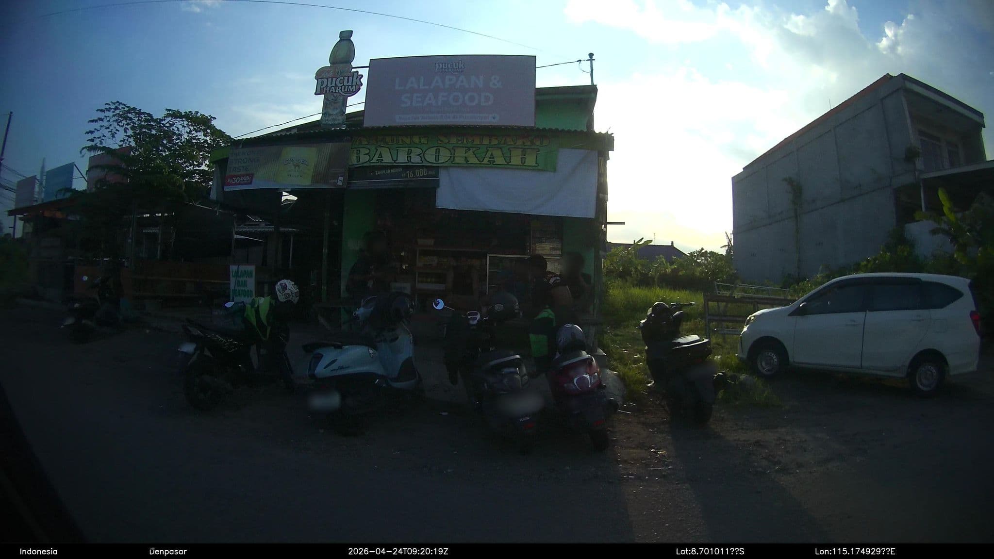 Street view near Villa Naga Laut, Legian — © Kaart---RIGHT (CC BY-SA · Mapillary)