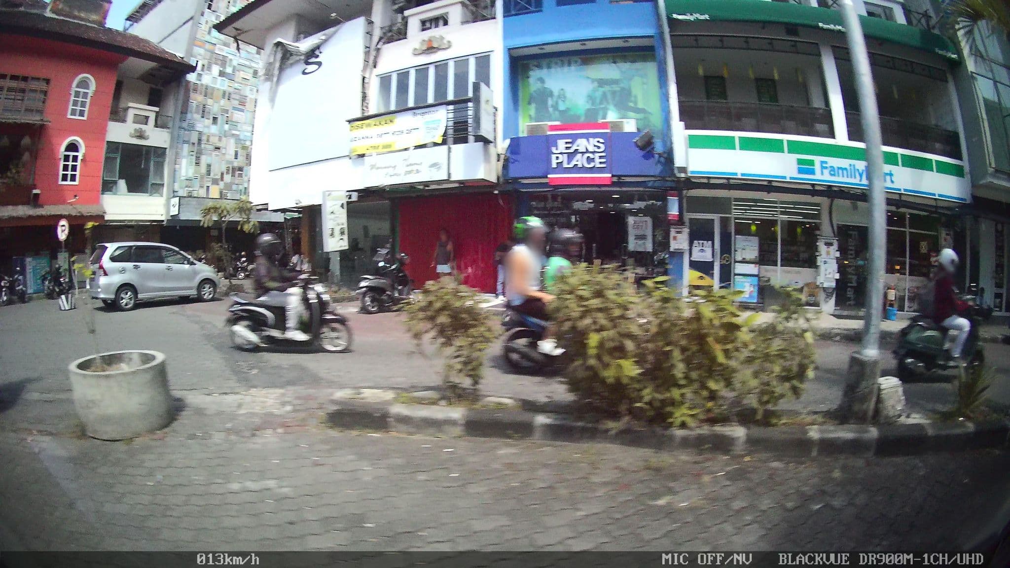Street view near Ramayana Hotel 833 Room, Kuta — © kaart_1 (CC BY-SA · Mapillary)