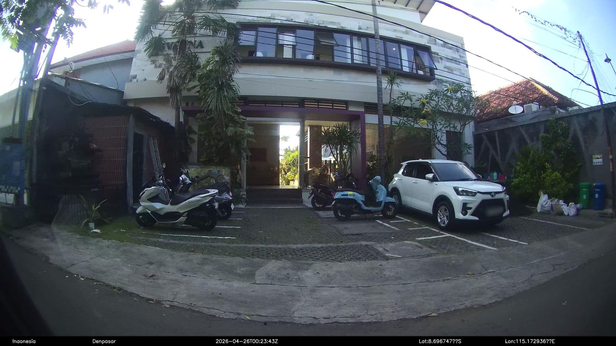 Street view near Airy Seminyak Eka Laweya 8 Kuta Bali, Legian — © Kaart---RIGHT (CC BY-SA · Mapillary)