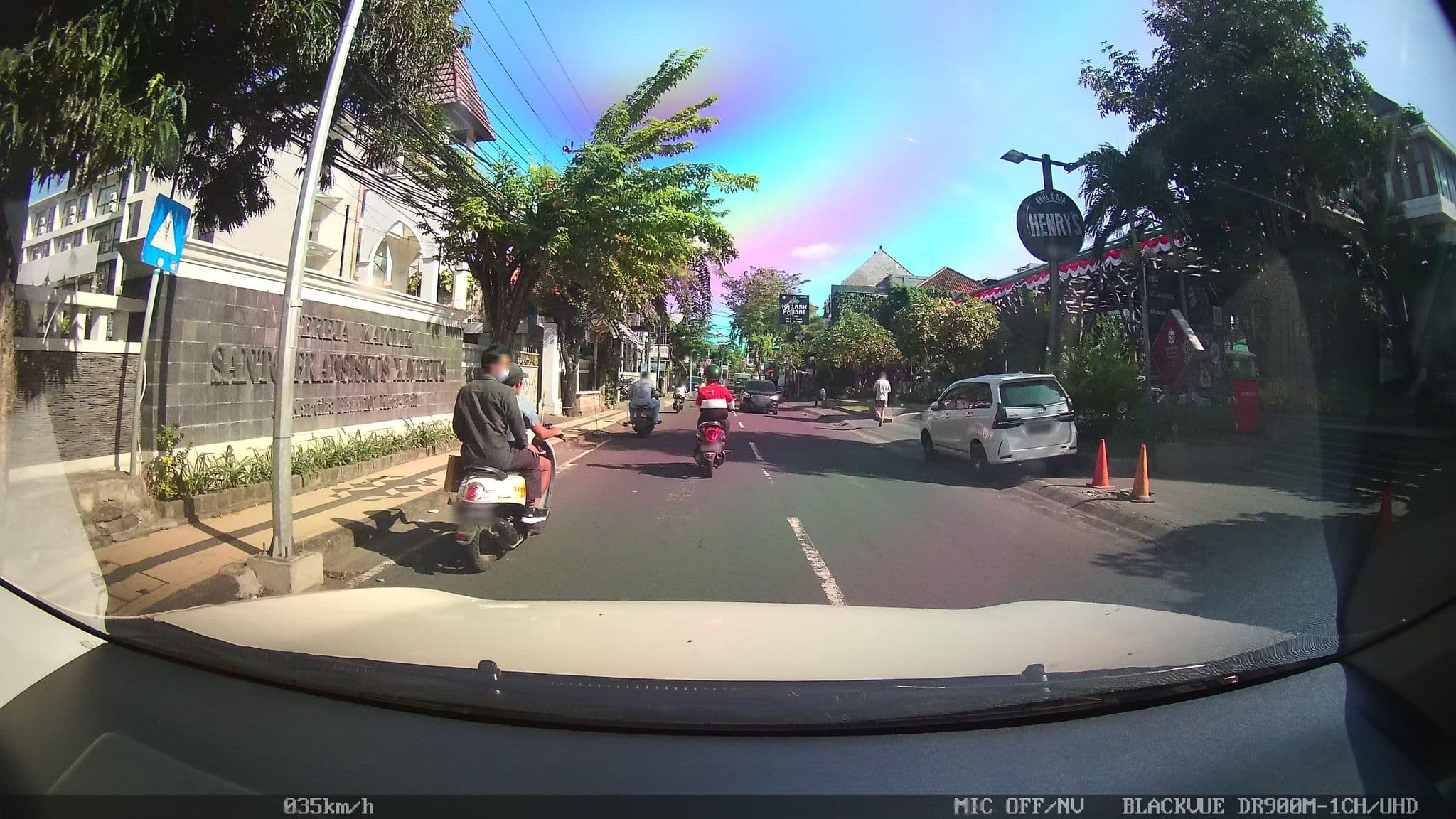 Street view near Edelweiss Hotel - Pool Side, Kuta — © kaart_2 (CC BY-SA · Mapillary)