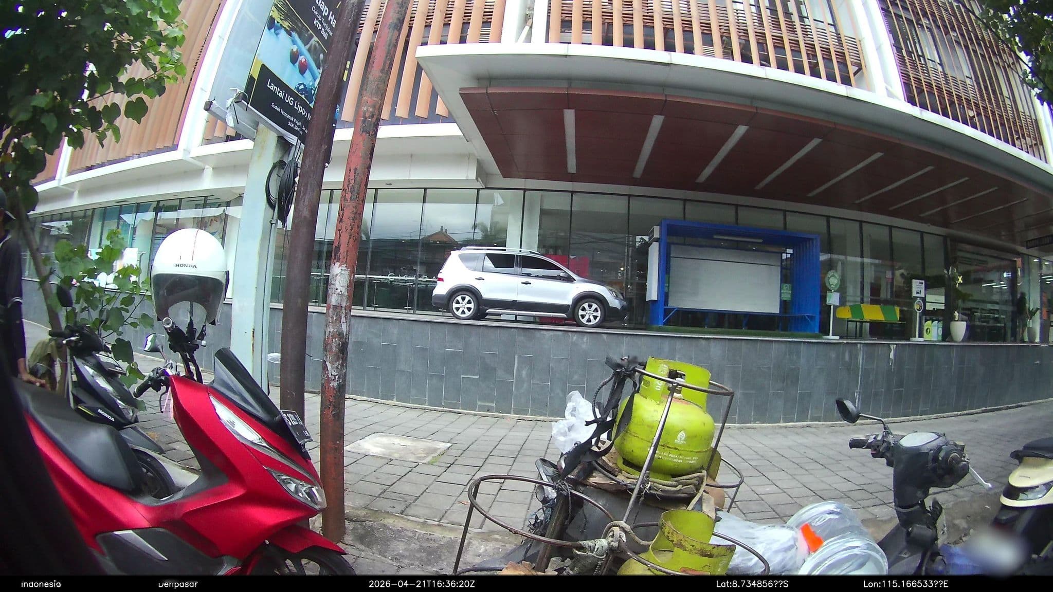 Street view near Ballroom Aryaduta, Kuta — © Kaart---RIGHT (CC BY-SA · Mapillary)