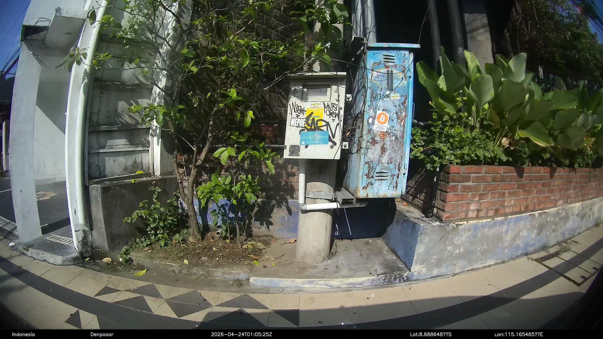 Street view near Villa Indah, Legian — © Kaart---LEFT (CC BY-SA · Mapillary)