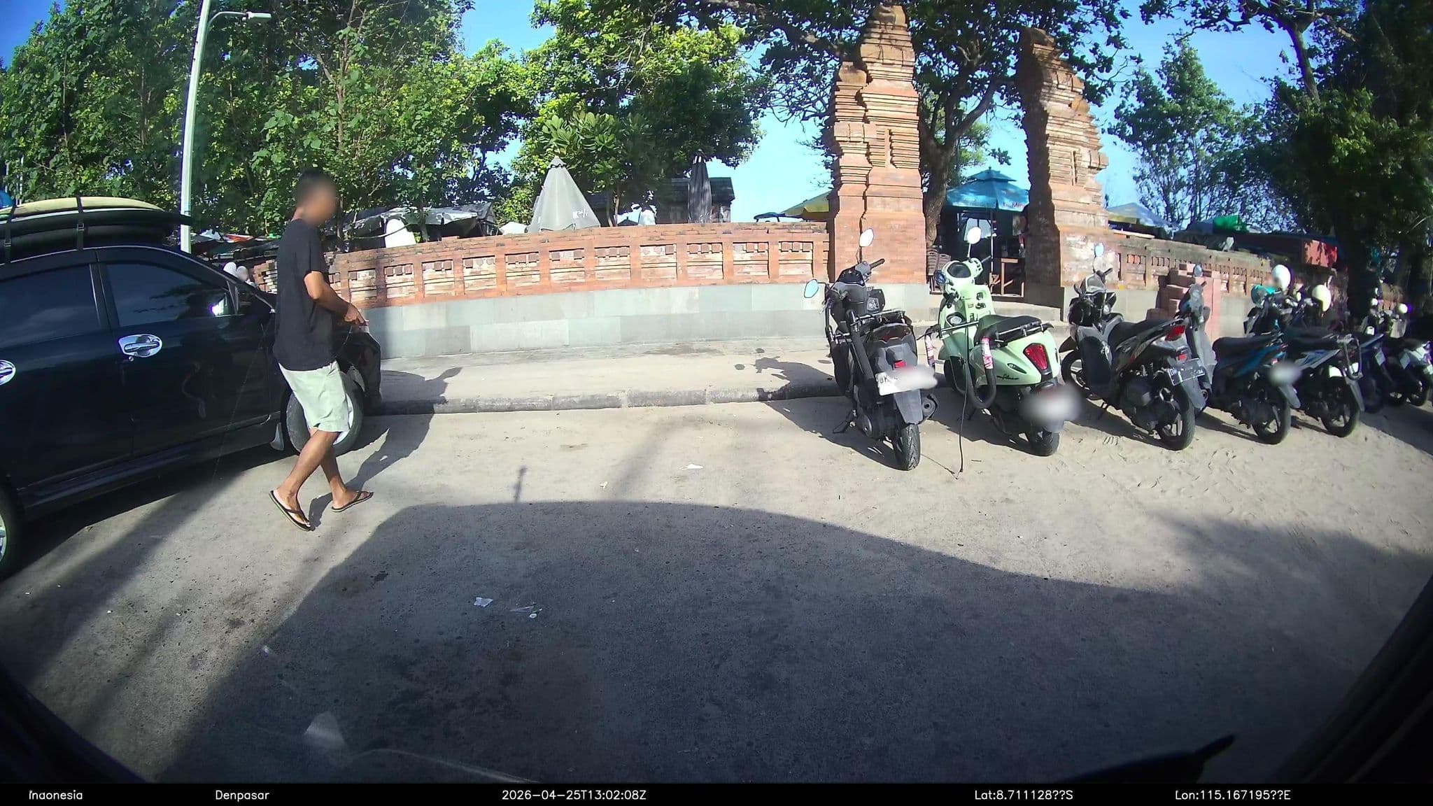 Street view near Bali  gareden hotel, Legian — © Kaart---LEFT (CC BY-SA · Mapillary)