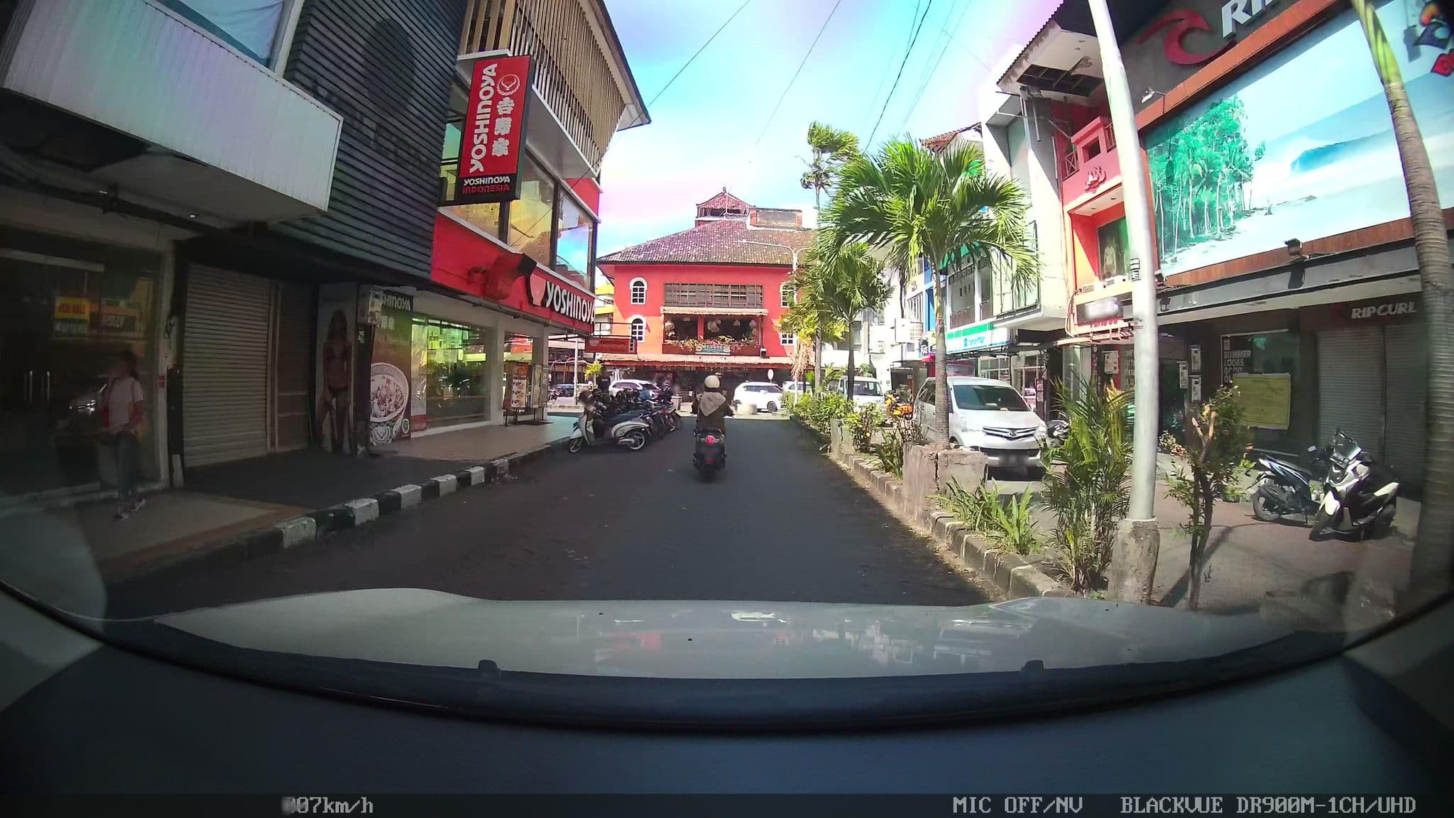 Street view near The Seminyak Project, Kuta — © kaart_2 (CC BY-SA · Mapillary)