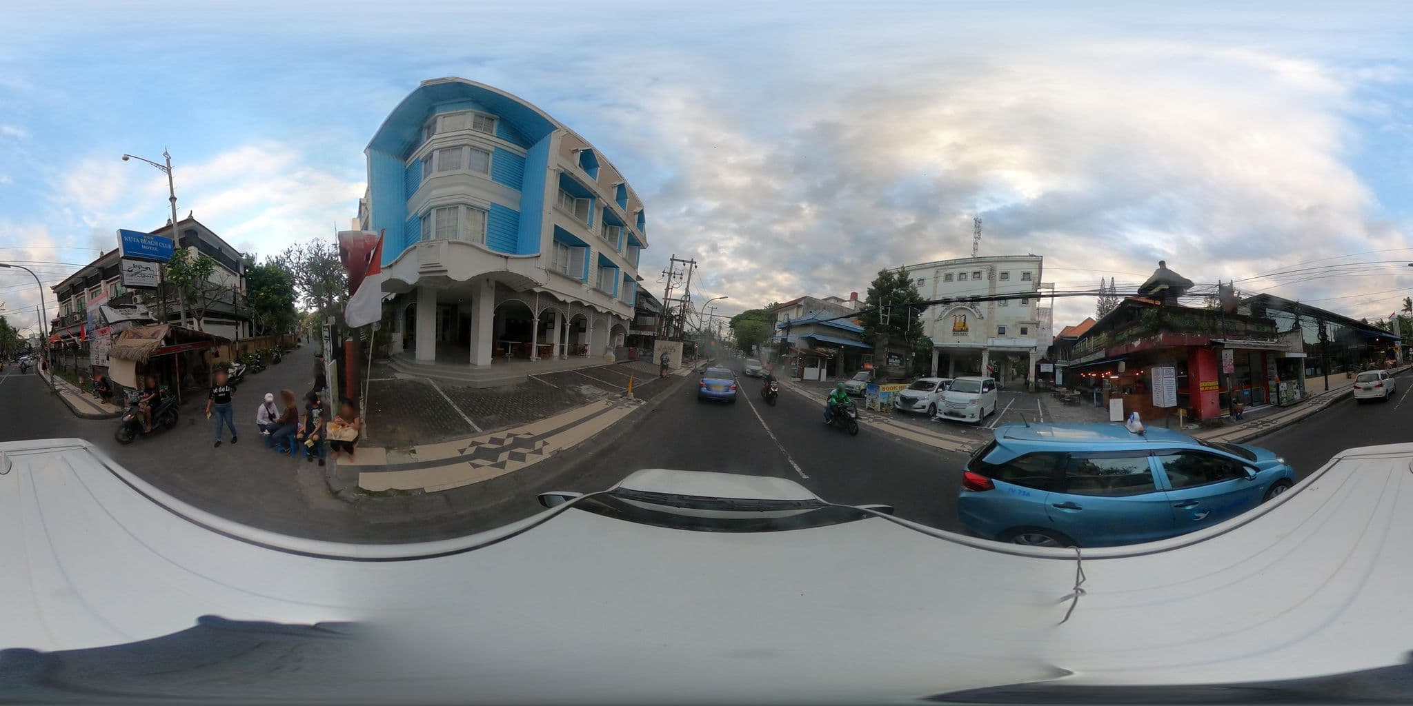 Street view near Yan's beach bungalow, Kuta — © kaart_360 (CC BY-SA · Mapillary)