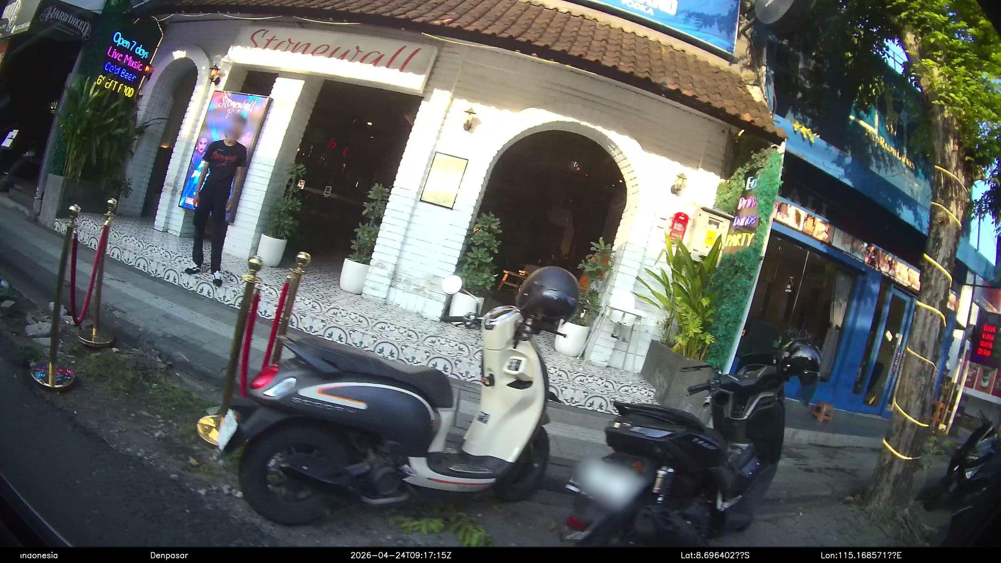 Street view near Villa Yasmin, Legian — © Kaart---LEFT (CC BY-SA · Mapillary)