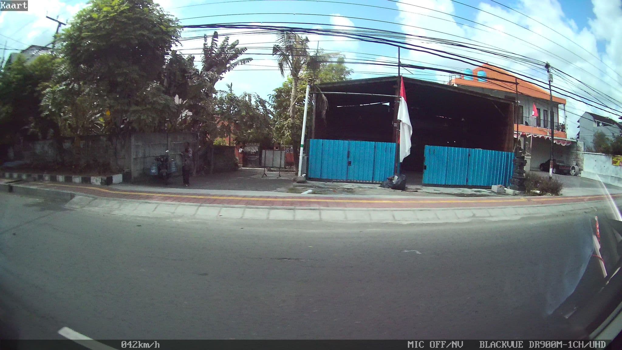 Street view near Airy Denpasar Selatan Bypass Ngurah Rai 615 Bali, Kuta — © kaart_2 (CC BY-SA · Mapillary)