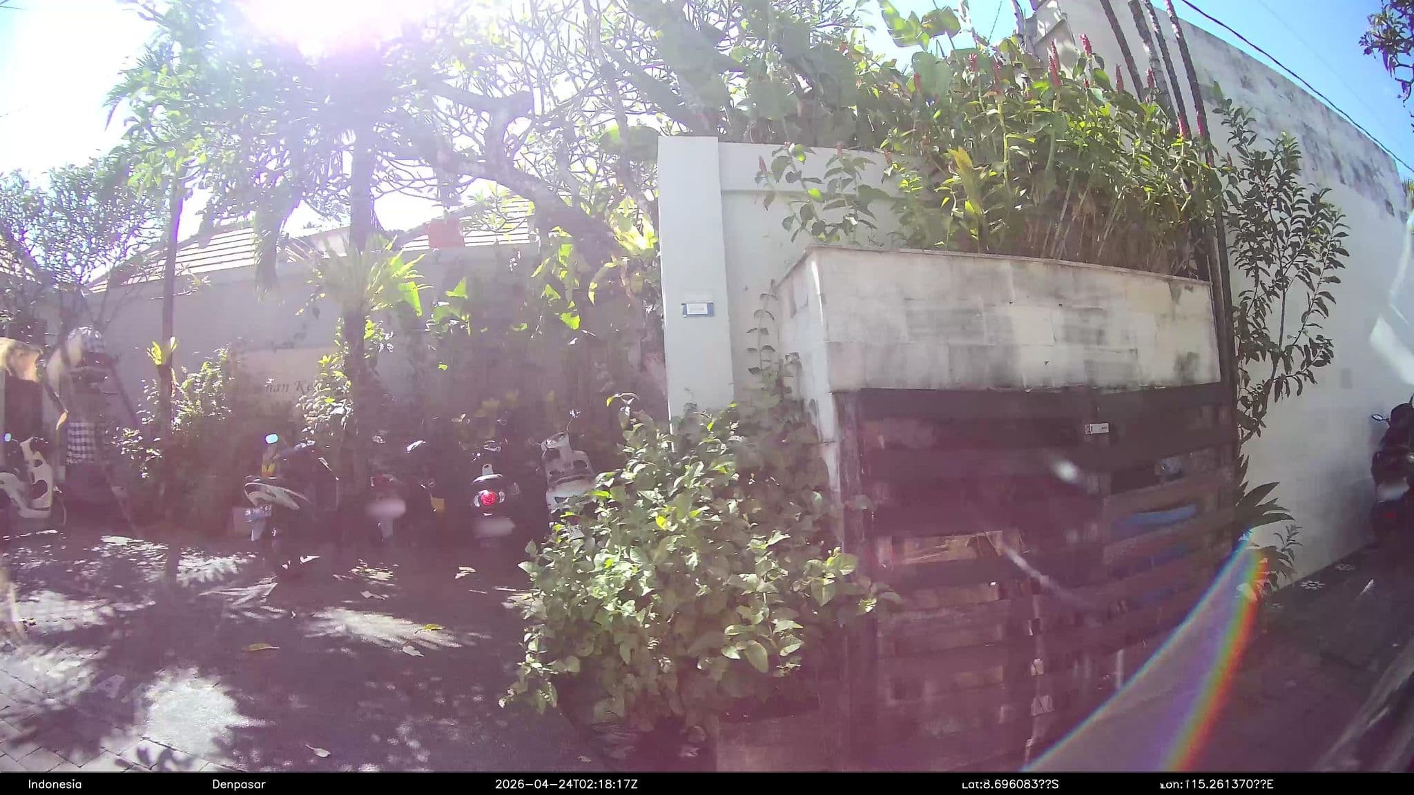 Street view near Taman Kesari Villas, Sanur — © Kaart---RIGHT (CC BY-SA · Mapillary)