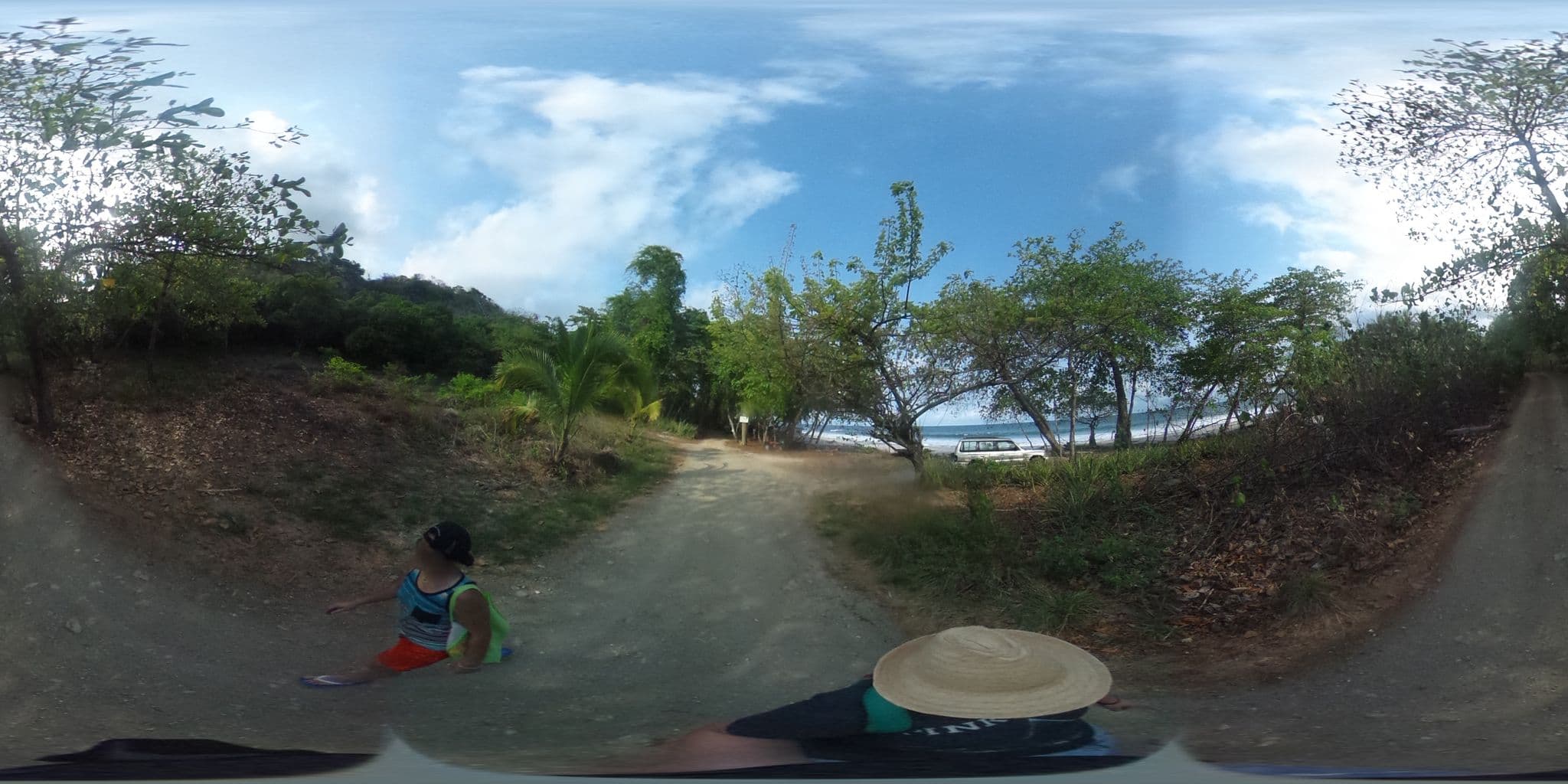Street view near Montezuma Beach Chalet, Paquera