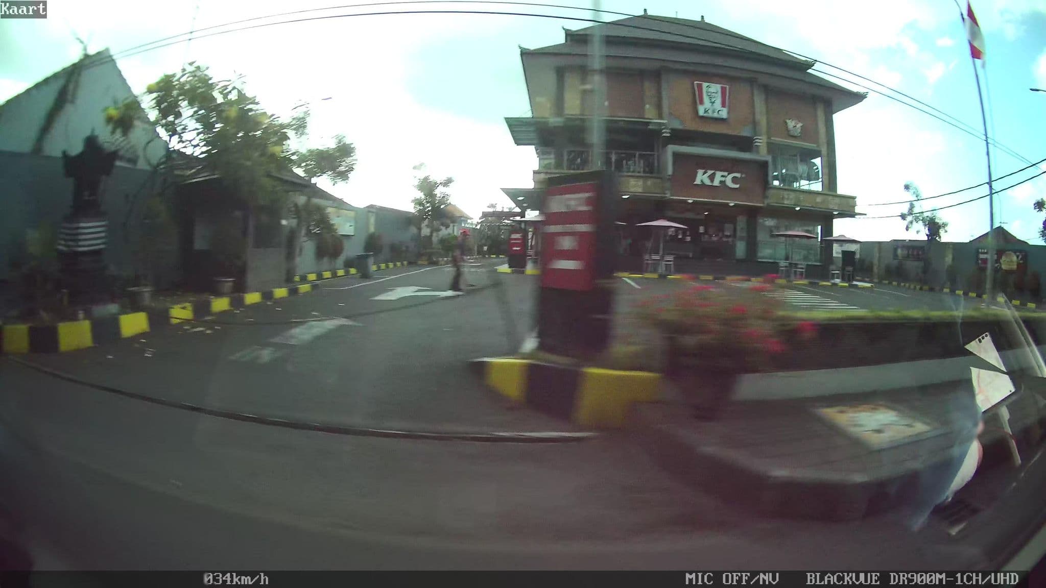 Street view near Hawaii Kuta Denpasar, Bali, Legian — © kaart_2 (CC BY-SA · Mapillary)