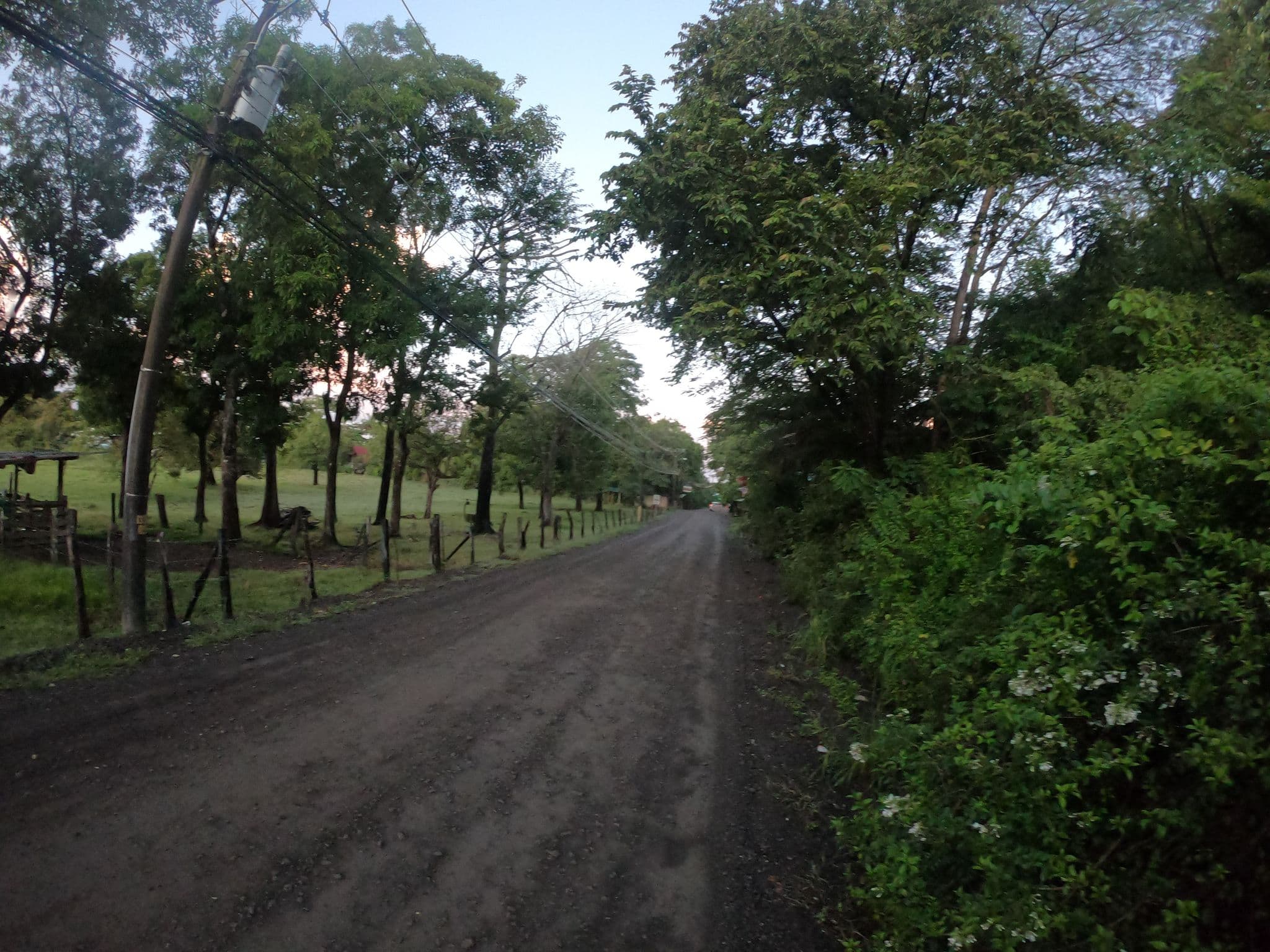 Street view near Osuocional Turtle Lodge, Sámara