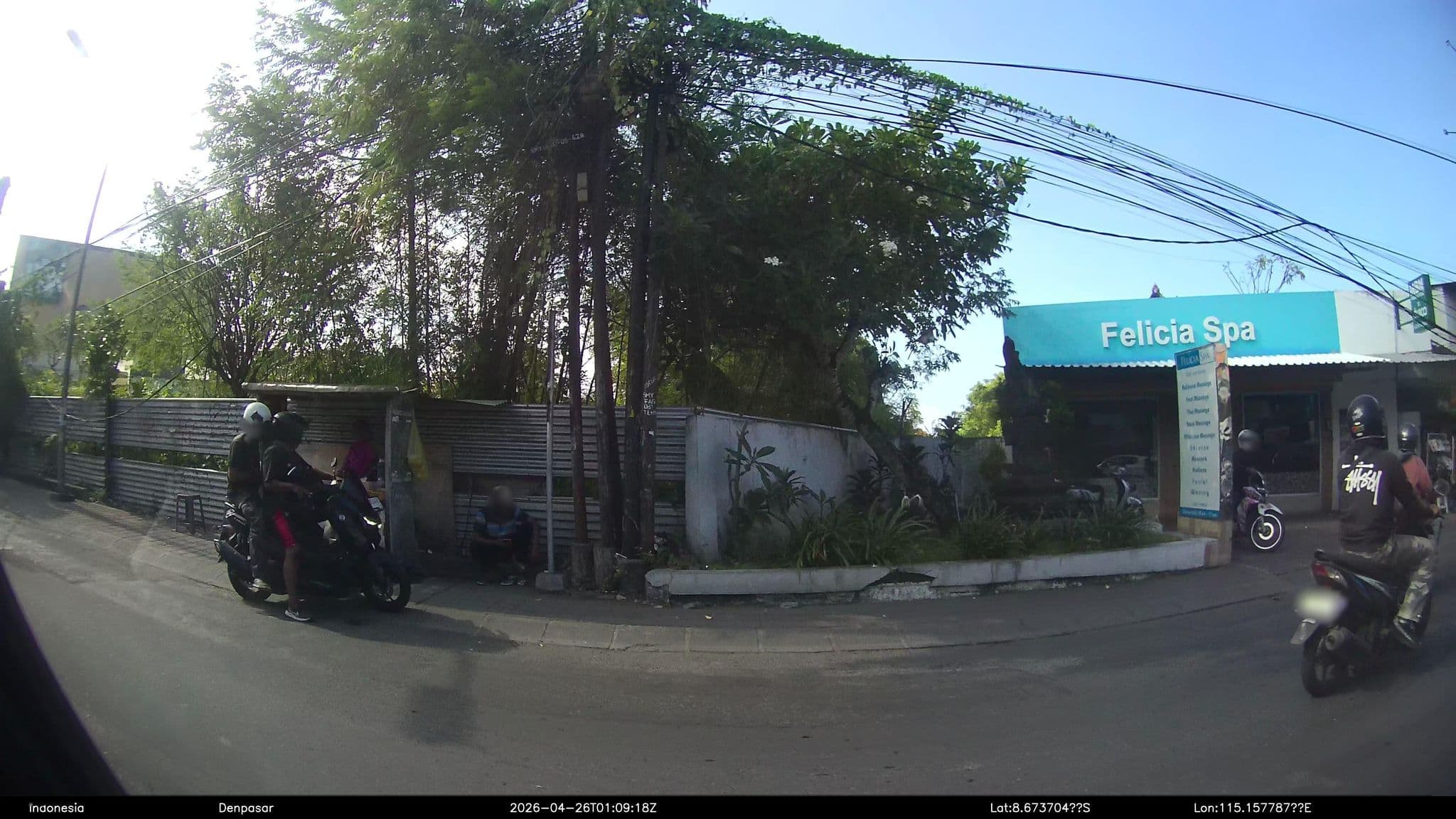 Street view near Villa Hugo, Legian — © Kaart---RIGHT (CC BY-SA · Mapillary)