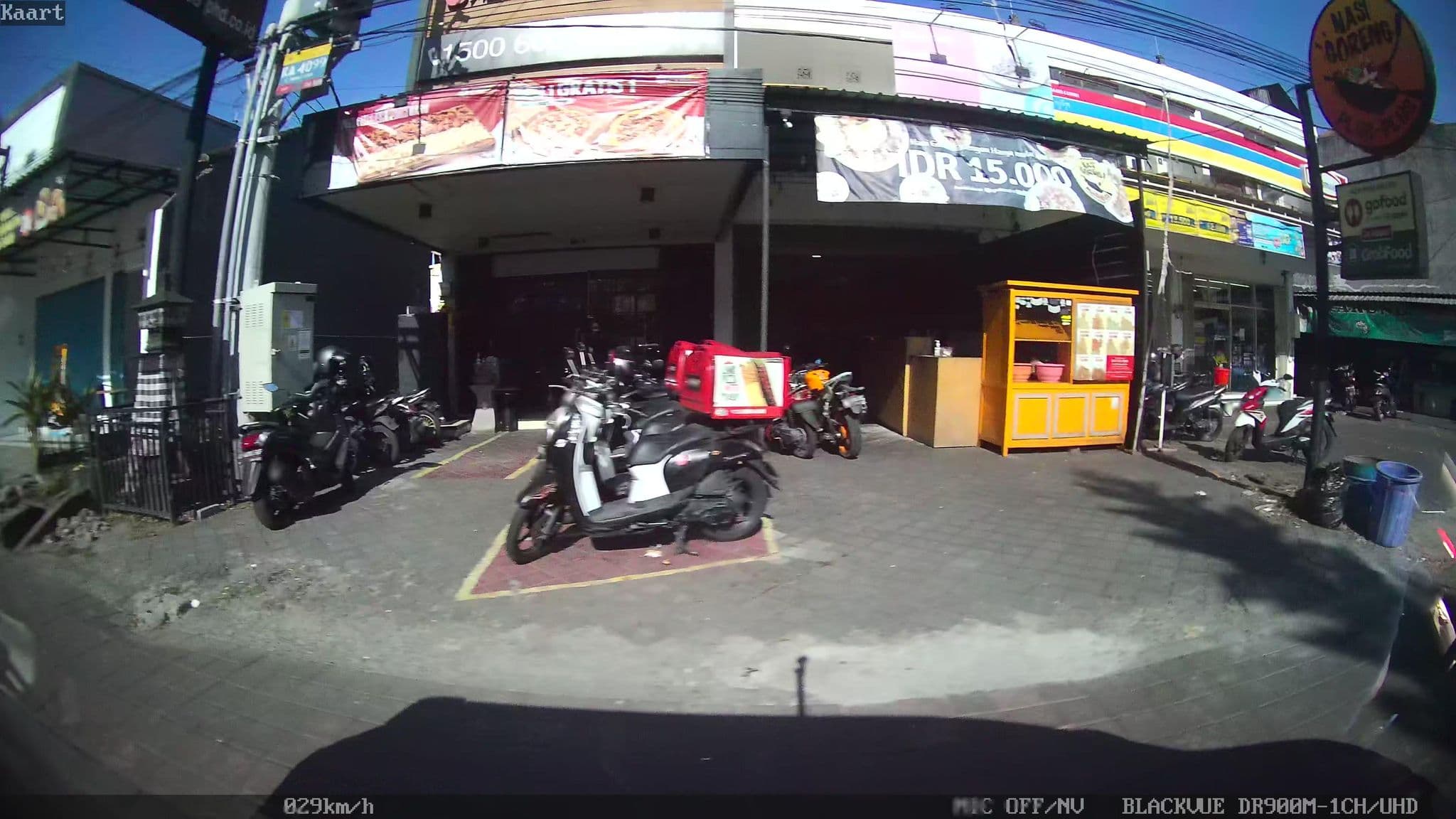 Street view near deSERUNI Guest House, Dalung — © kaart_2 (CC BY-SA · Mapillary)