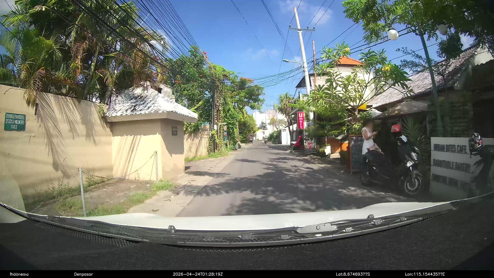 Street view near Villa Cendrawasih 9x, Legian — © Kaart---360 (CC BY-SA · Mapillary)