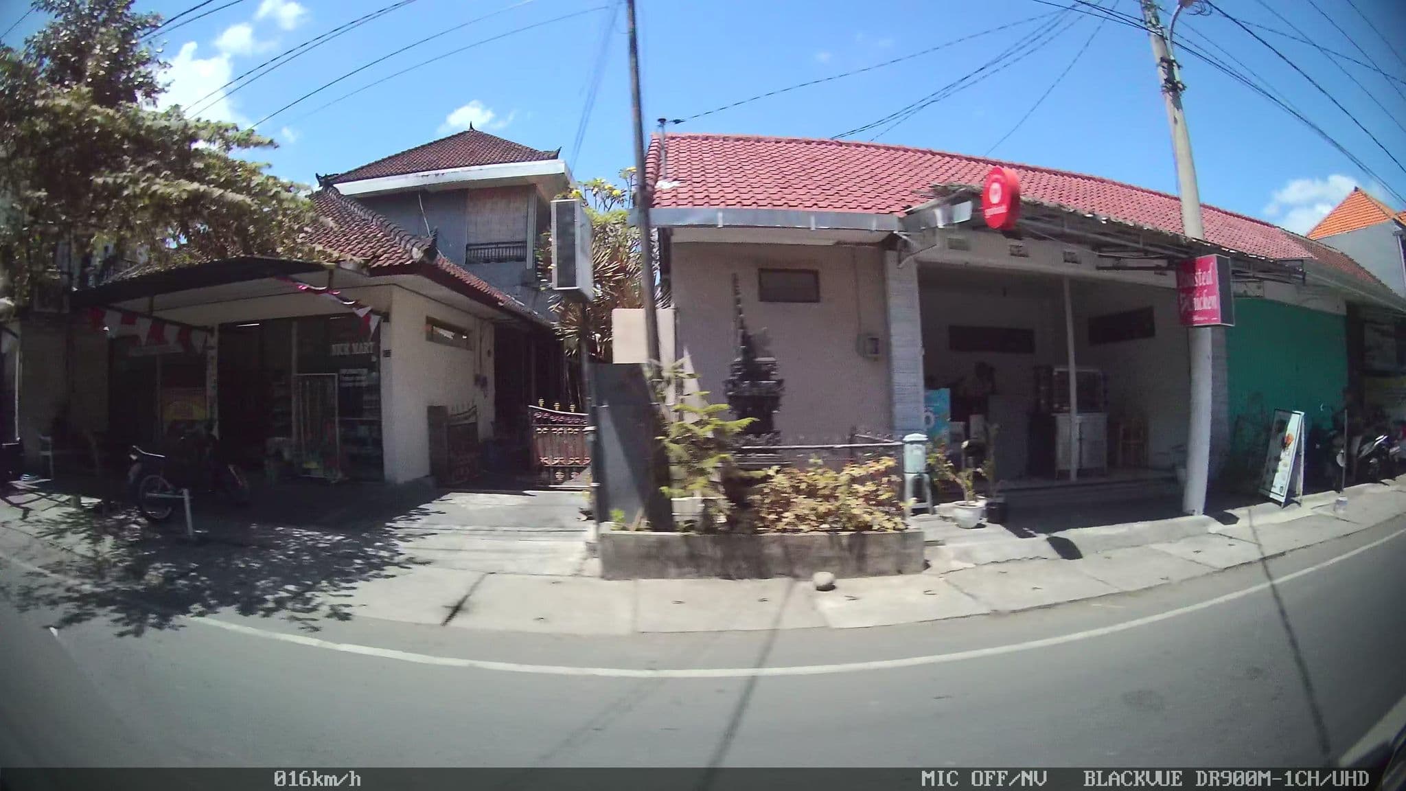 Street view near Wingsu Guest House, Dalung — © kaart_2 (CC BY-SA · Mapillary)
