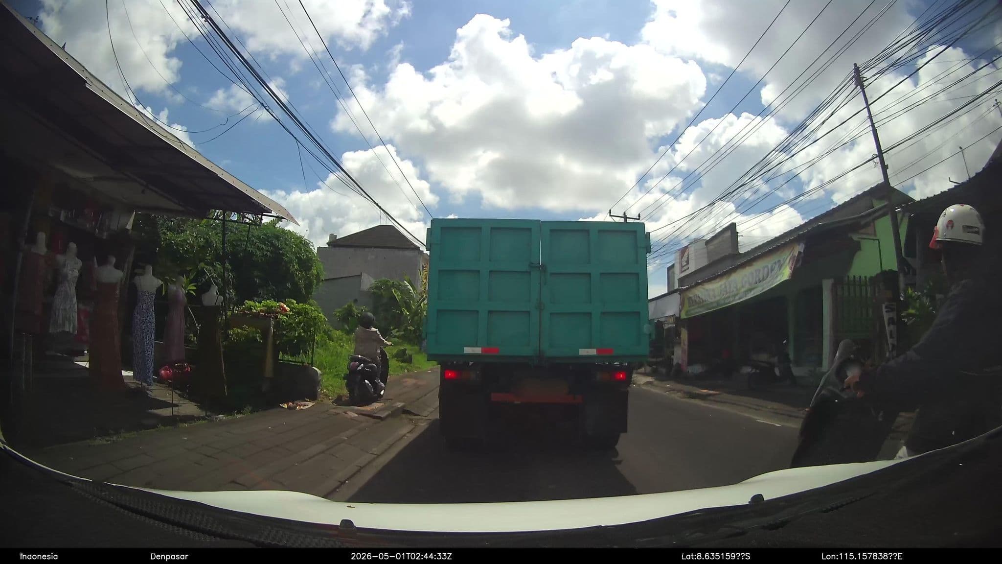 Street view near Boutique Hotel, Dalung — © Kaart---FRONT (CC BY-SA · Mapillary)