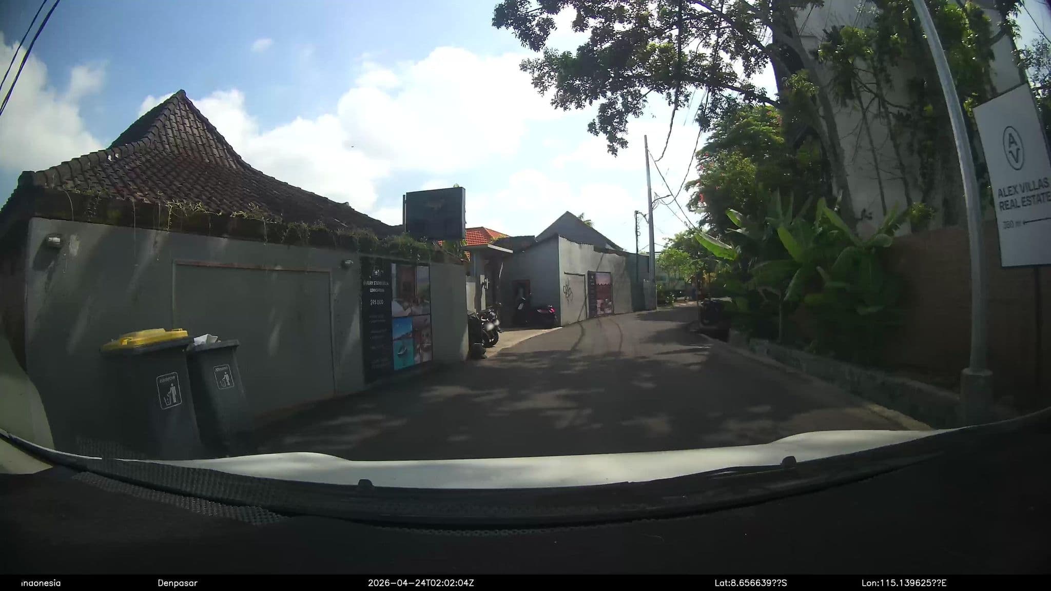 Street view near Turtle Villas Bali Pt Pma, Dalung — © Kaart---FRONT (CC BY-SA · Mapillary)