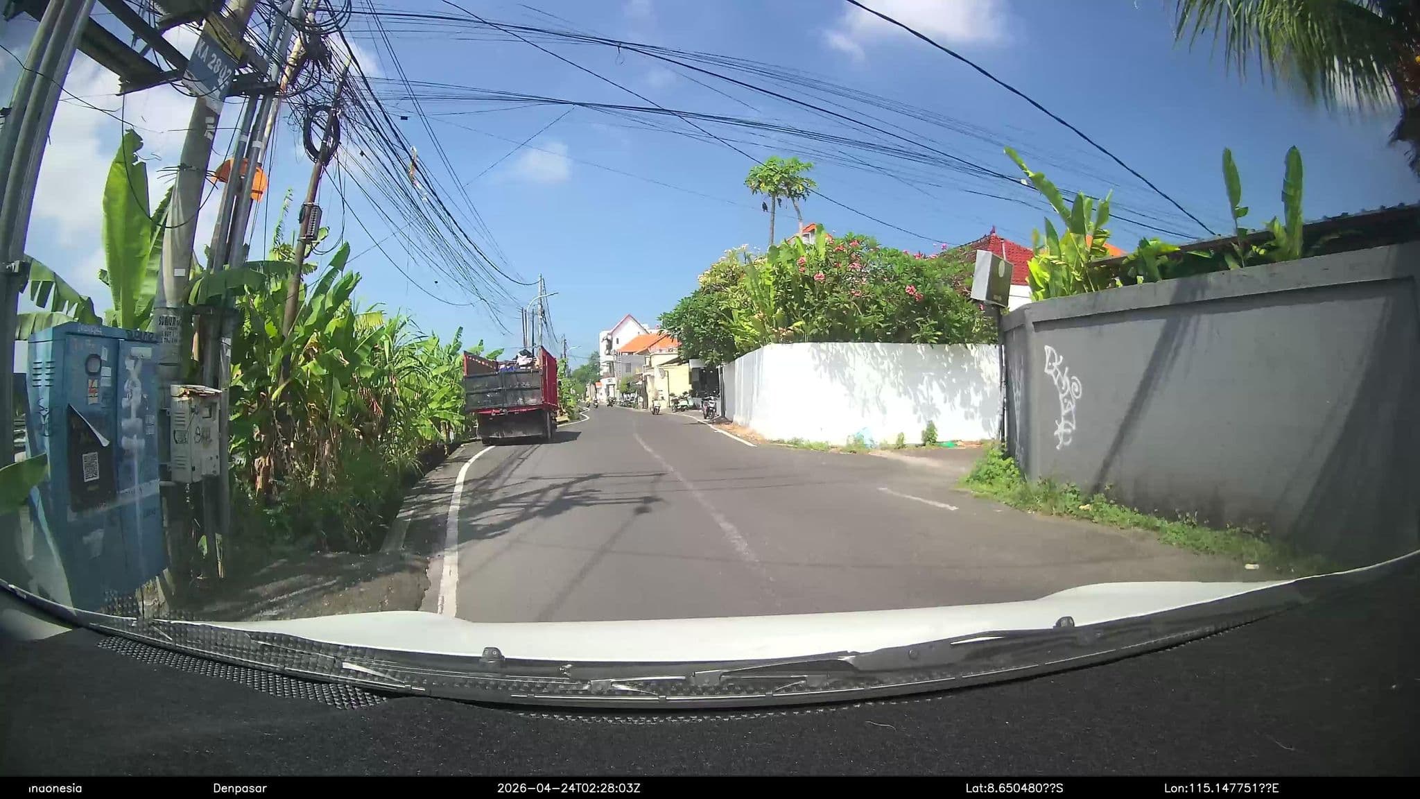 Street view near Bella Guesthouse, Dalung — © Kaart---FRONT (CC BY-SA · Mapillary)