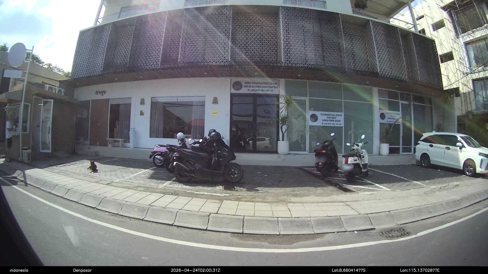 Street view near The Blue Loft Canggu, Dalung — © Kaart---RIGHT (CC BY-SA · Mapillary)