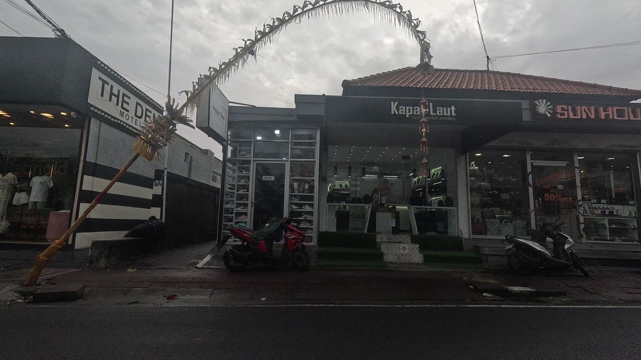 Street view near Didin homestay, Dalung — © alyapuspita (CC BY-SA · Mapillary)